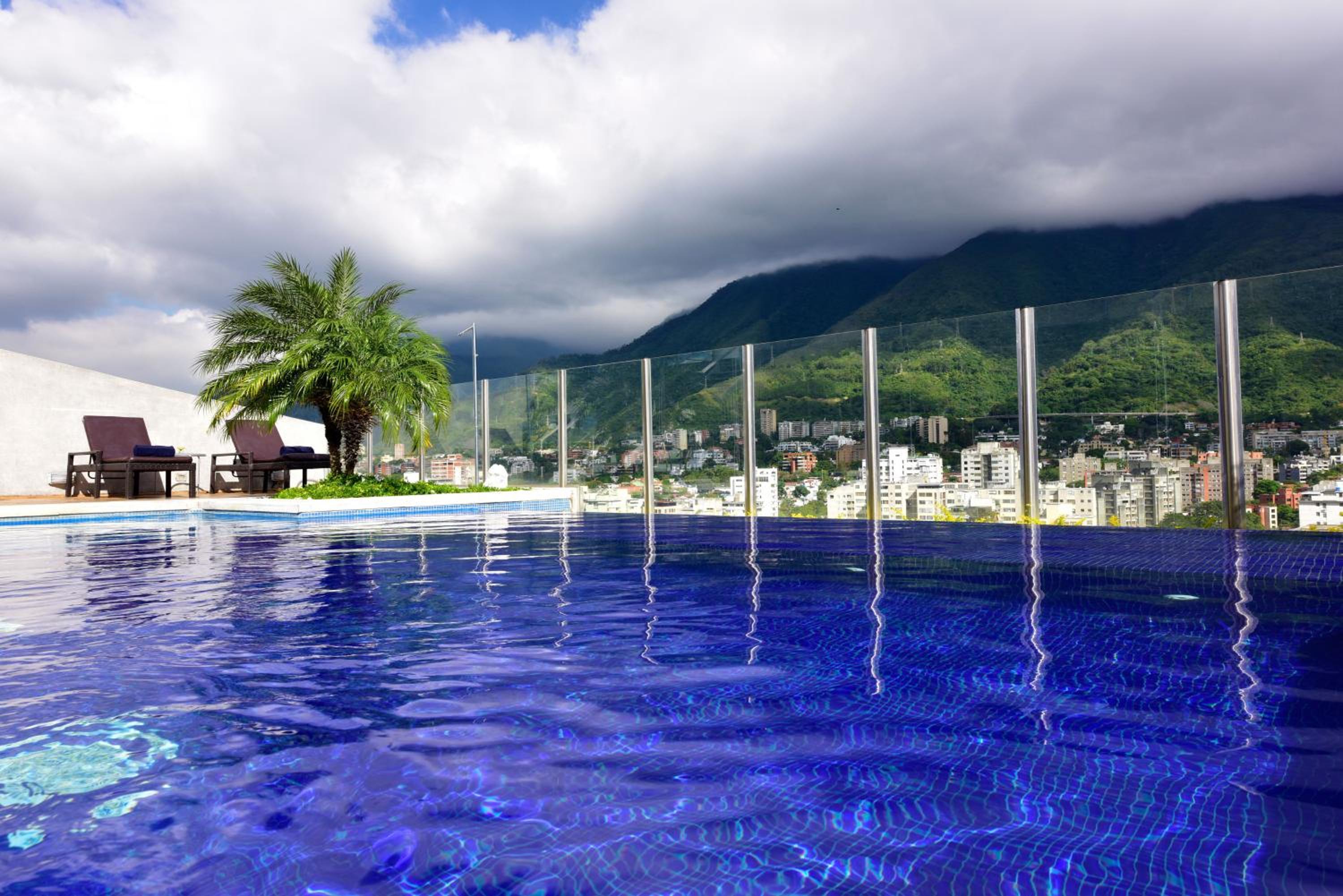 Caracas Vacations - Pestana Caracas Premium City  Conference Hotel - Property Image 9