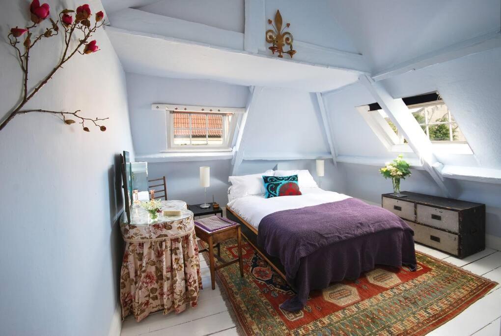 Charming Cottage in the Heart of Frome with parking