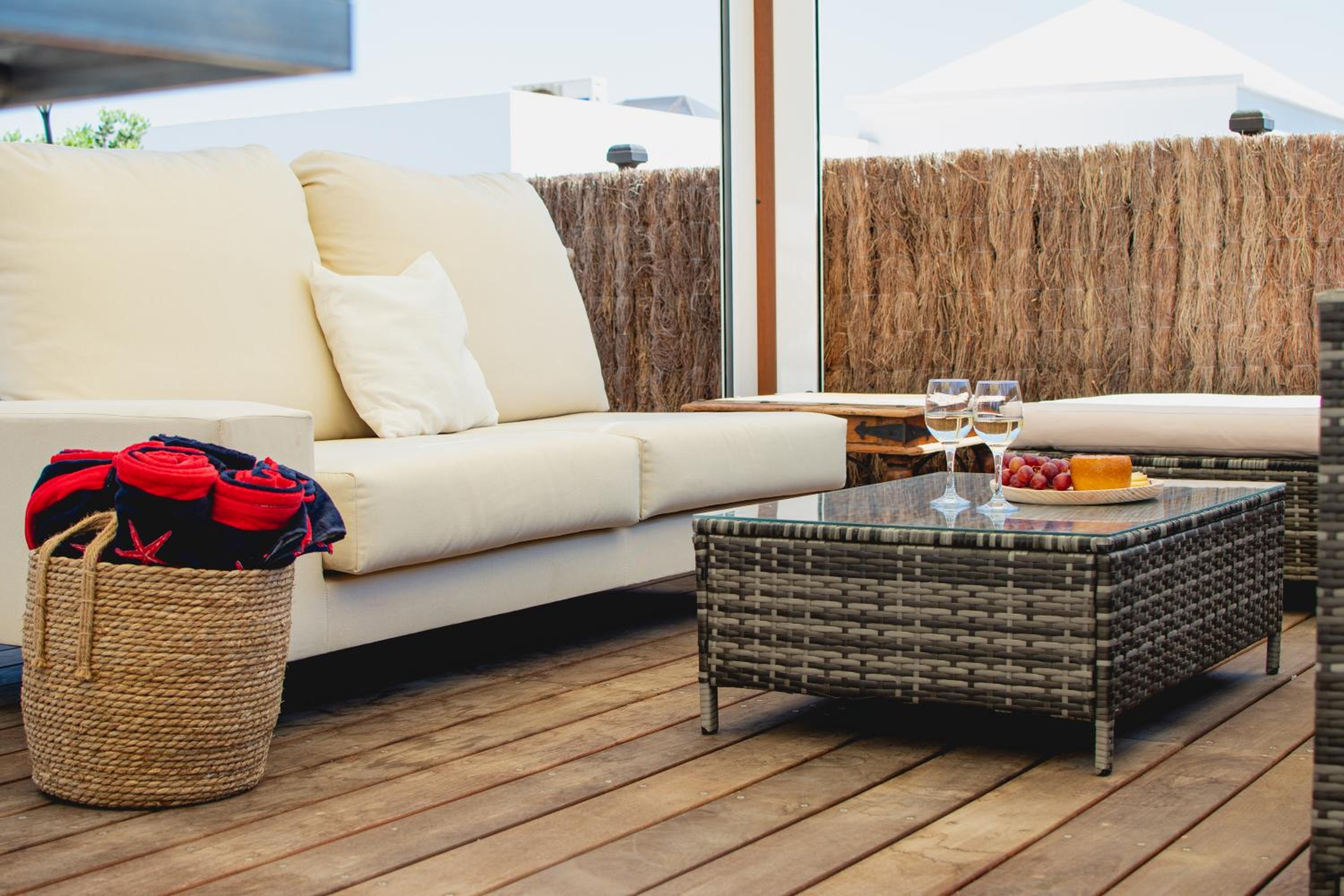 Villa Cavendish with sea views and heatable pool close to Flamingo Beach
