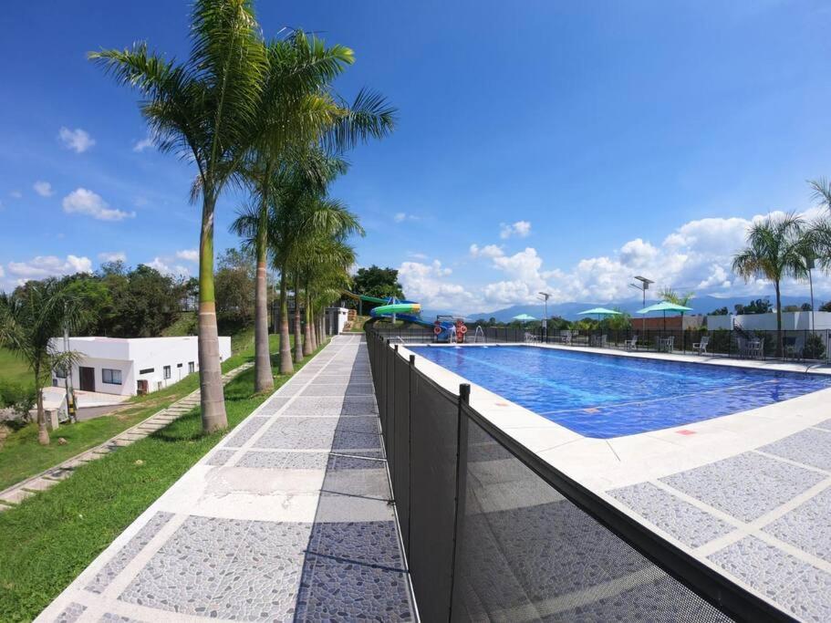 Piscina privada y mucha tranquilidad.