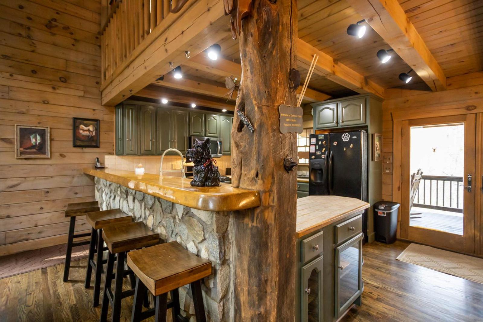 Connies Log Cabin view 4