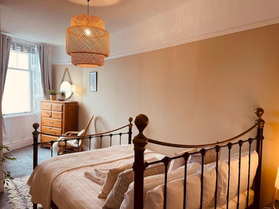 Stunning seafront apartment