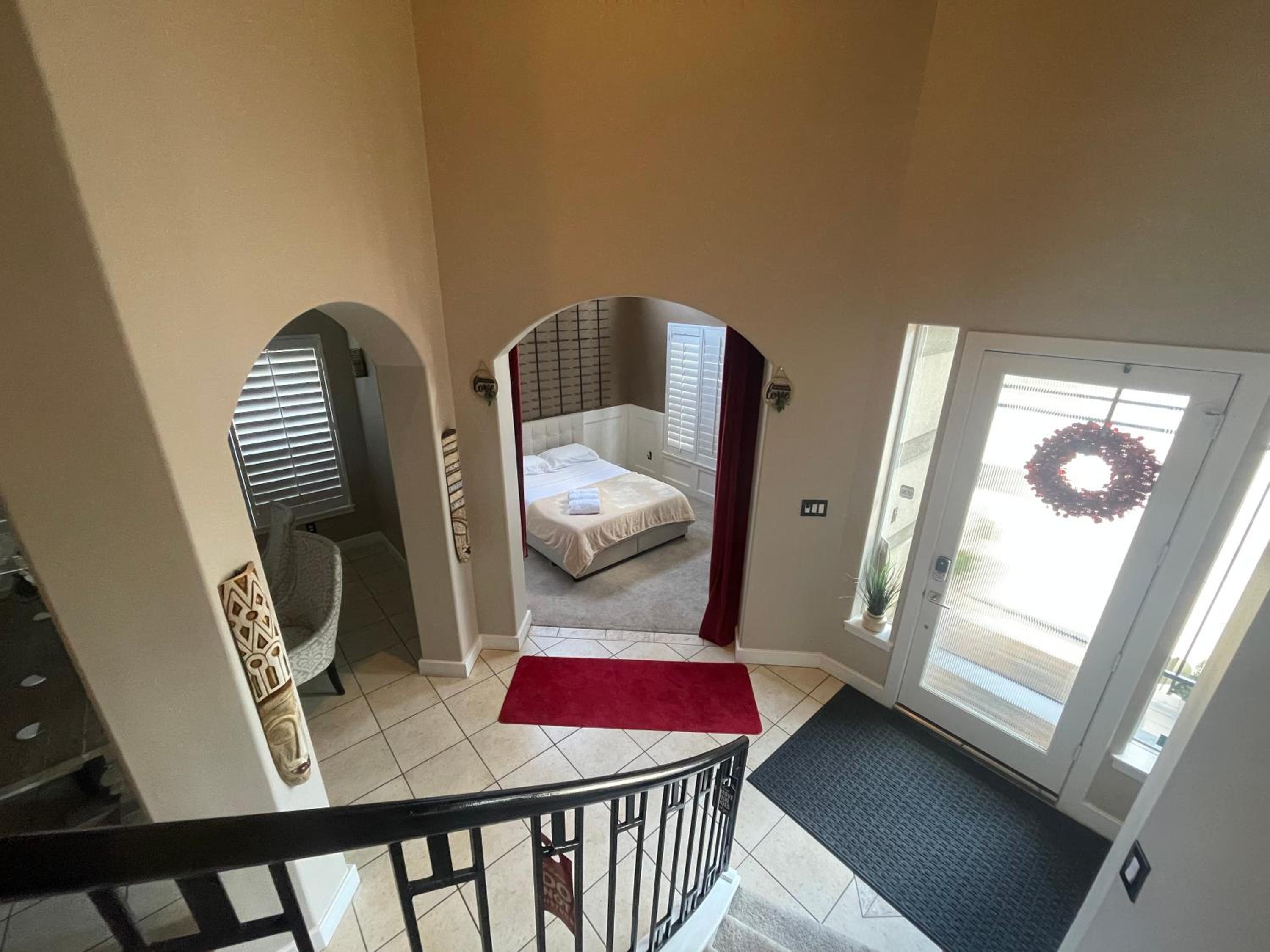 WANDERLUST villa near GALLERIA MALL