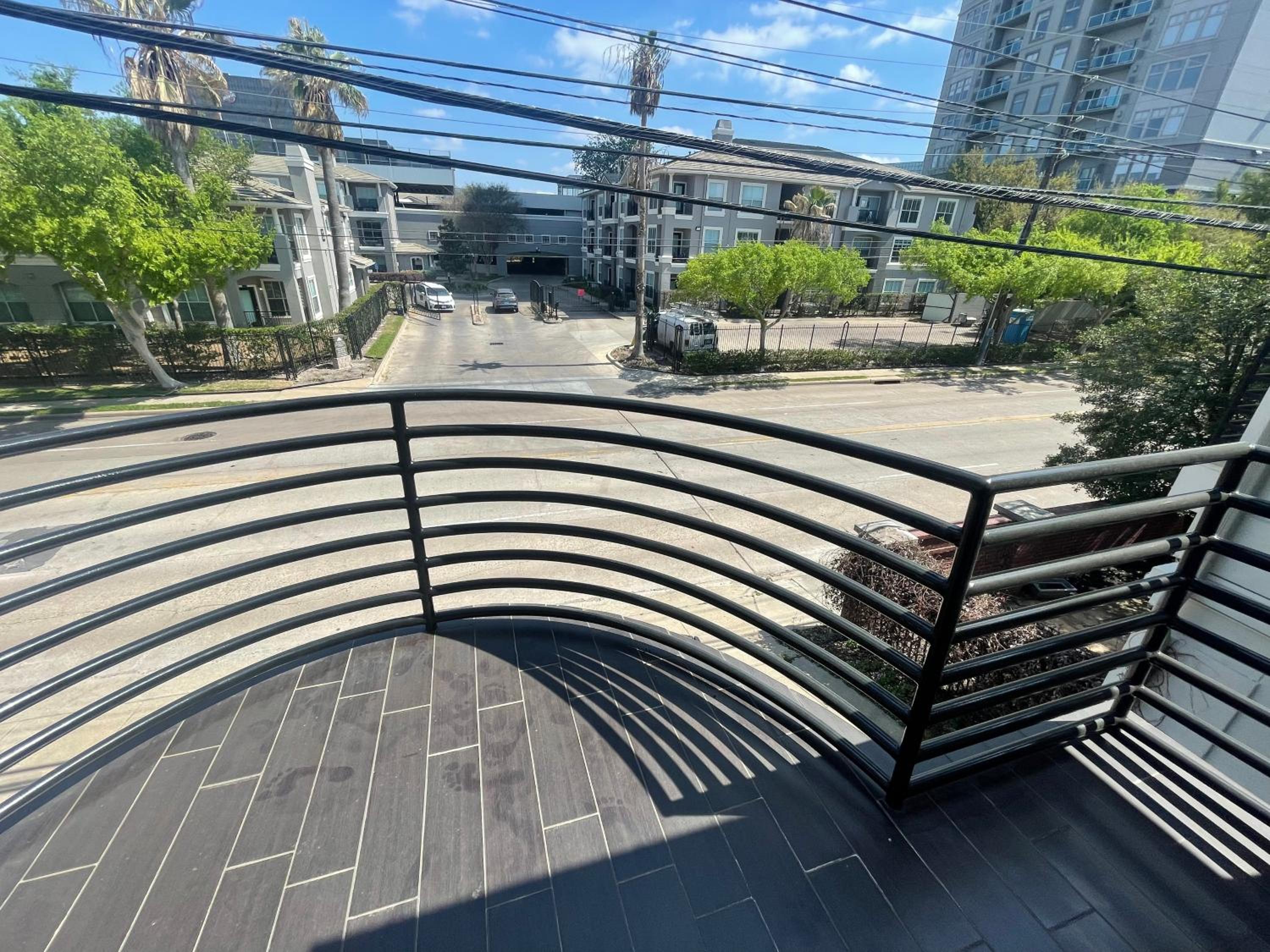 WANDERLUST villa near GALLERIA MALL