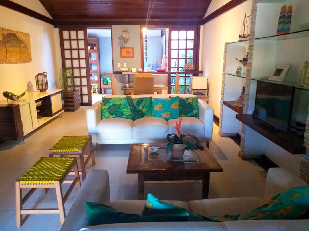 Casa c lazer completo a 290m da Praia de Geriba RJ