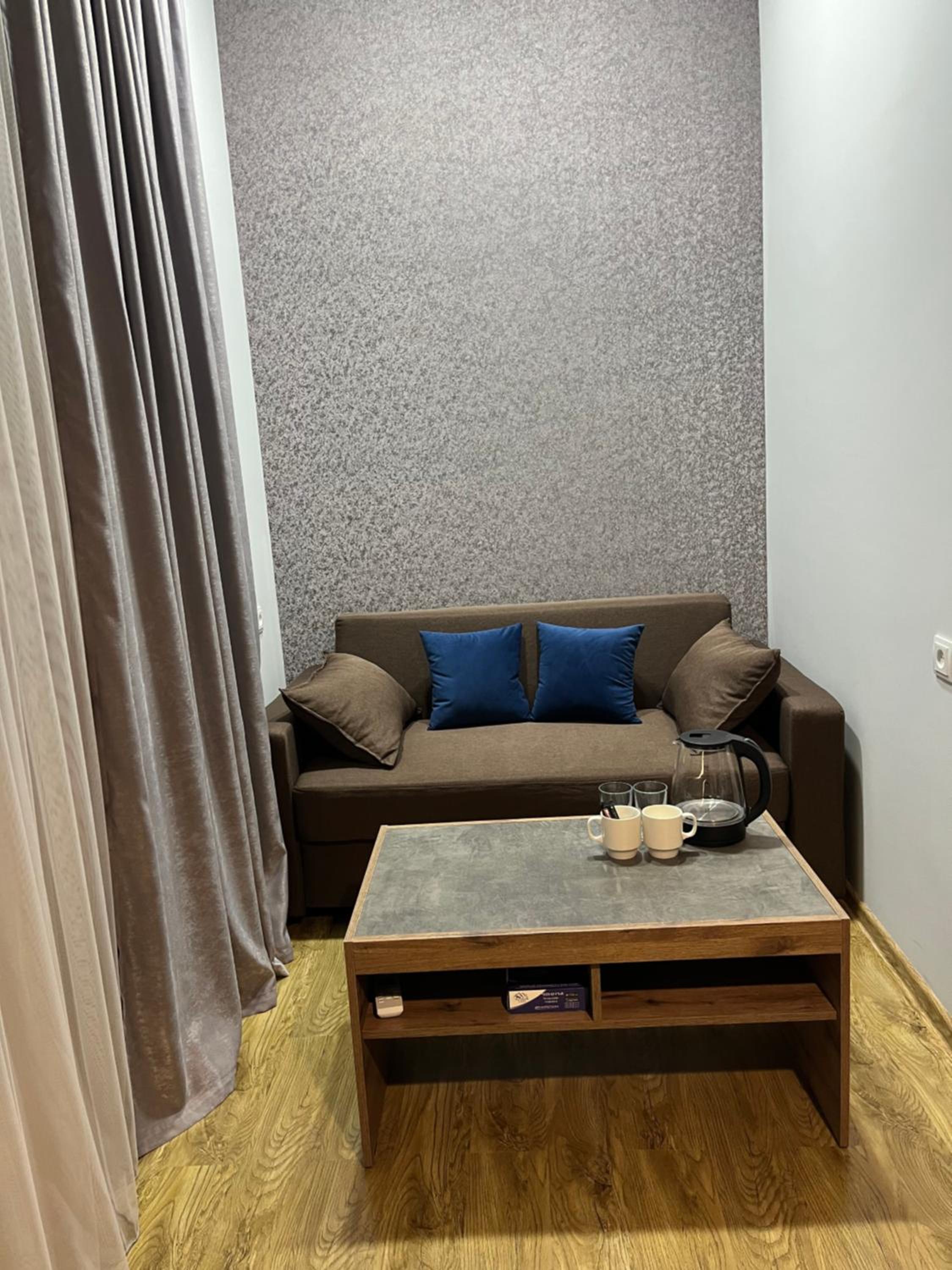 NAREMA FAMILY HOTEL MEGHRI