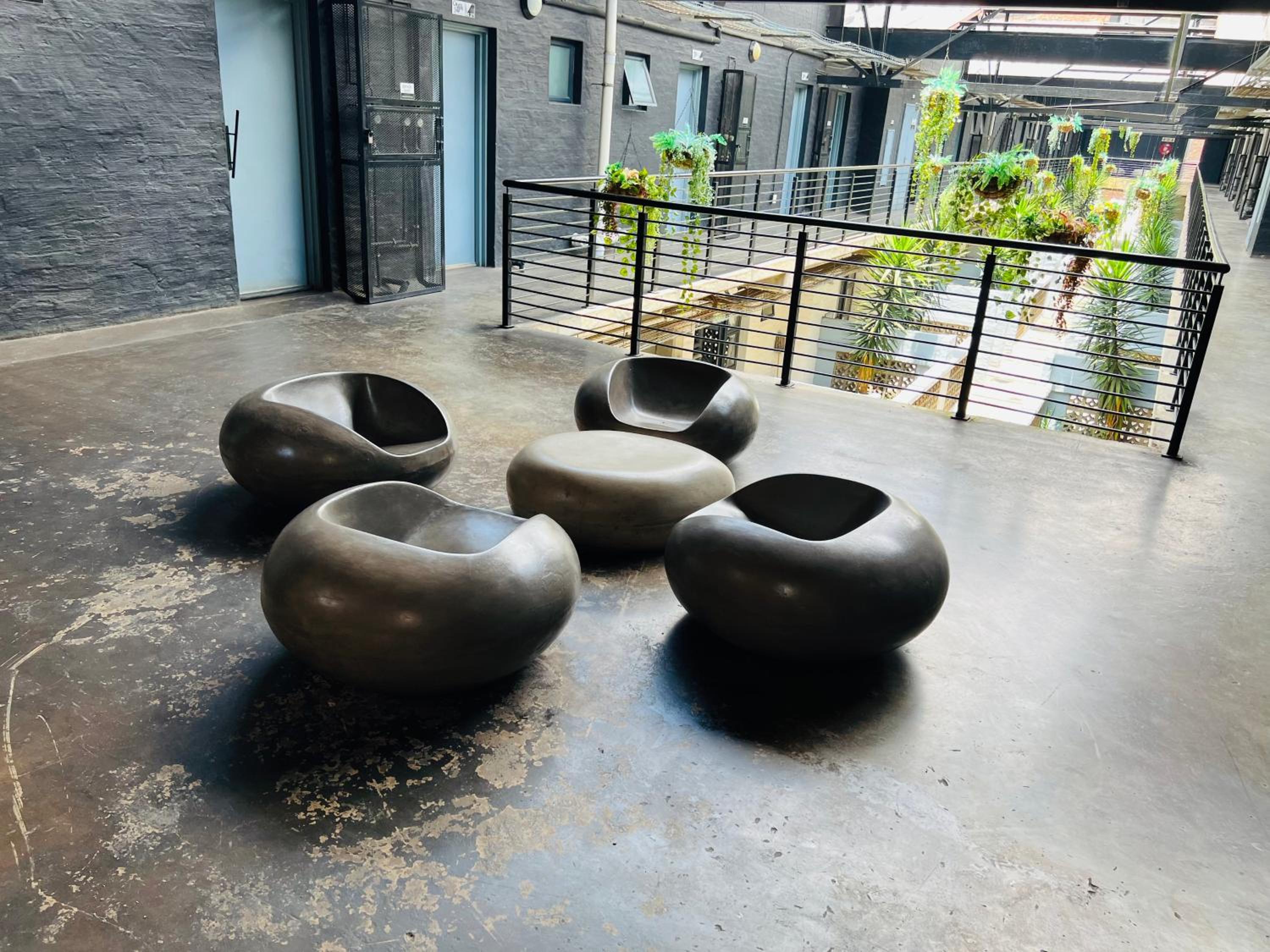 Industrial CHIC Apartment 113 - Luxury City Escape, Washing Machine & Fast WiFi