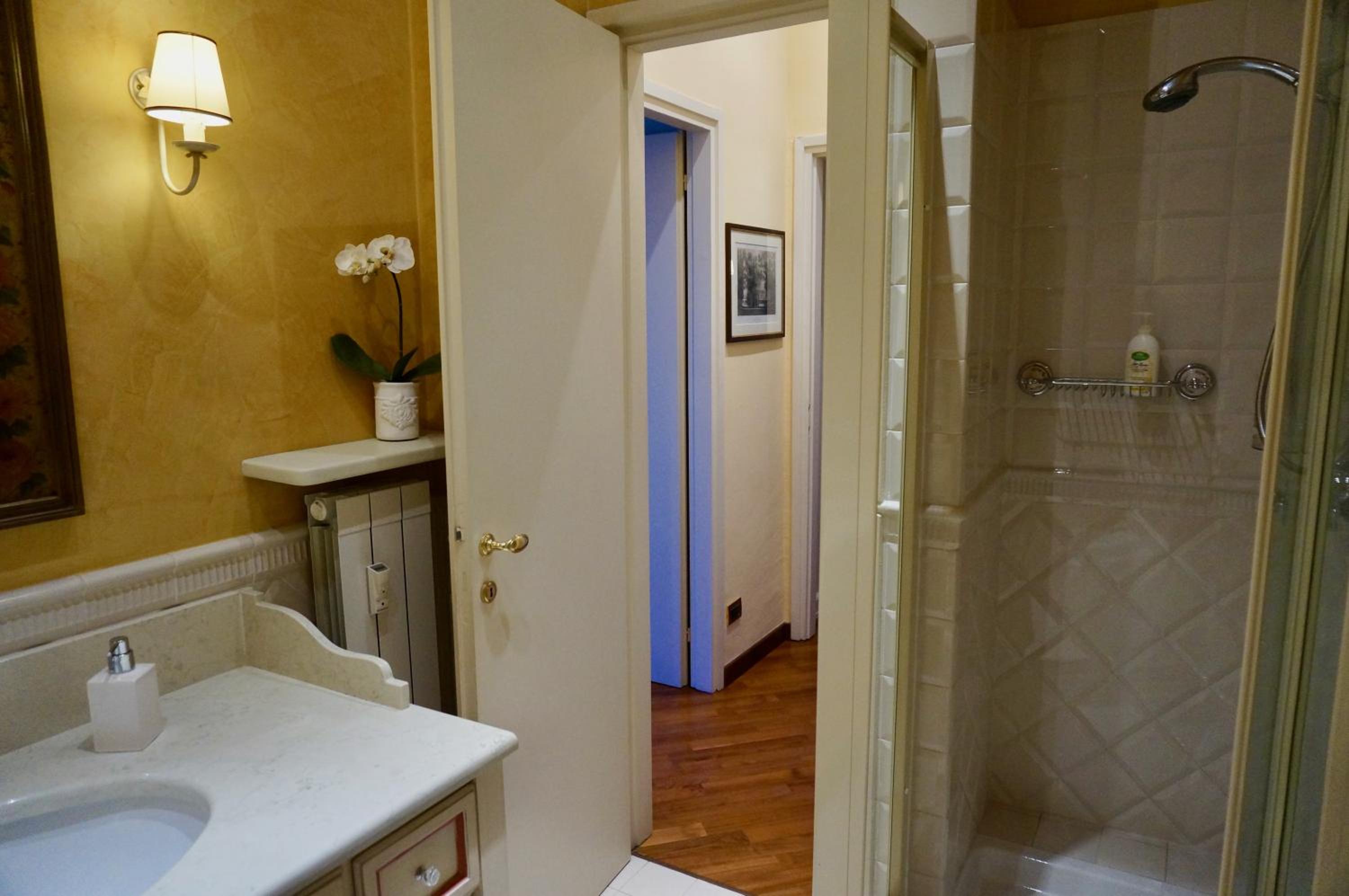 BELLE ILE LAKE VIEW SUITE view 5