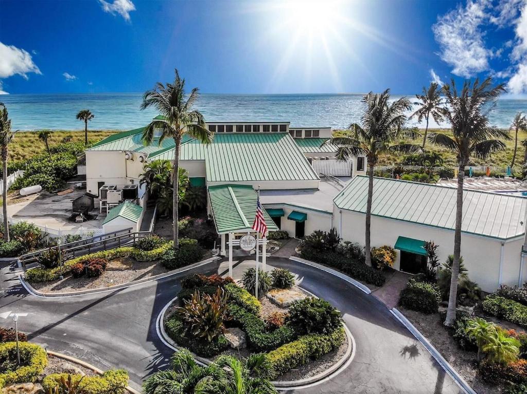 Beachfront paradise Ocean Village Golf Tennis Several heated pools Tiki bar Pickleball insite sports bar and restaurant and much more view 2