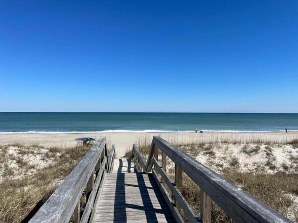 Oceanview 2nd Row Condo - Wood Vista