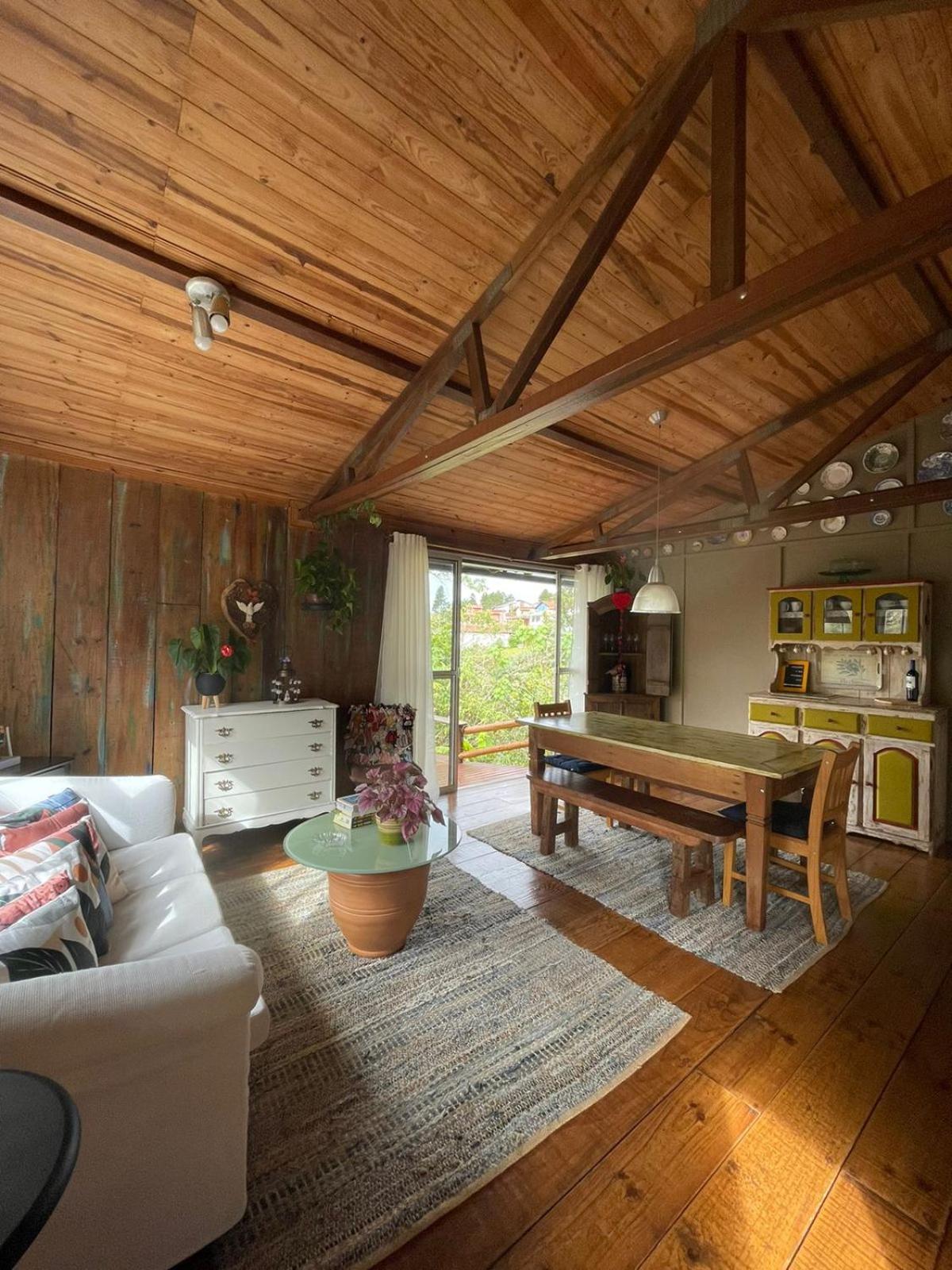 Casa das flores - Lavras Novas