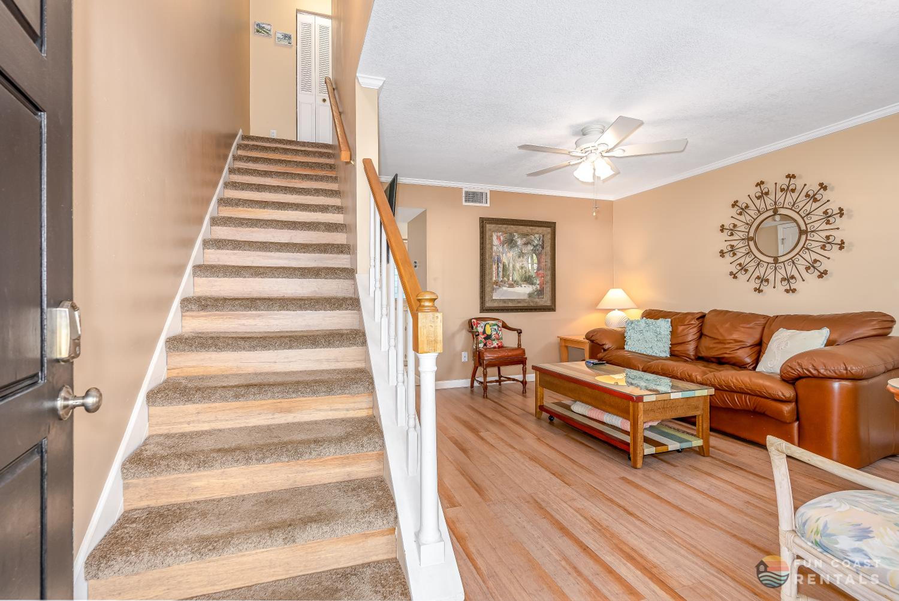 STEPS from Flagler Avenue! Charming Home with Private Garage and Full Kitchen!
