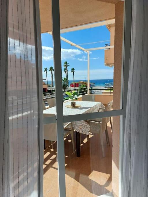 Apartamento con vistas al mar. view 3