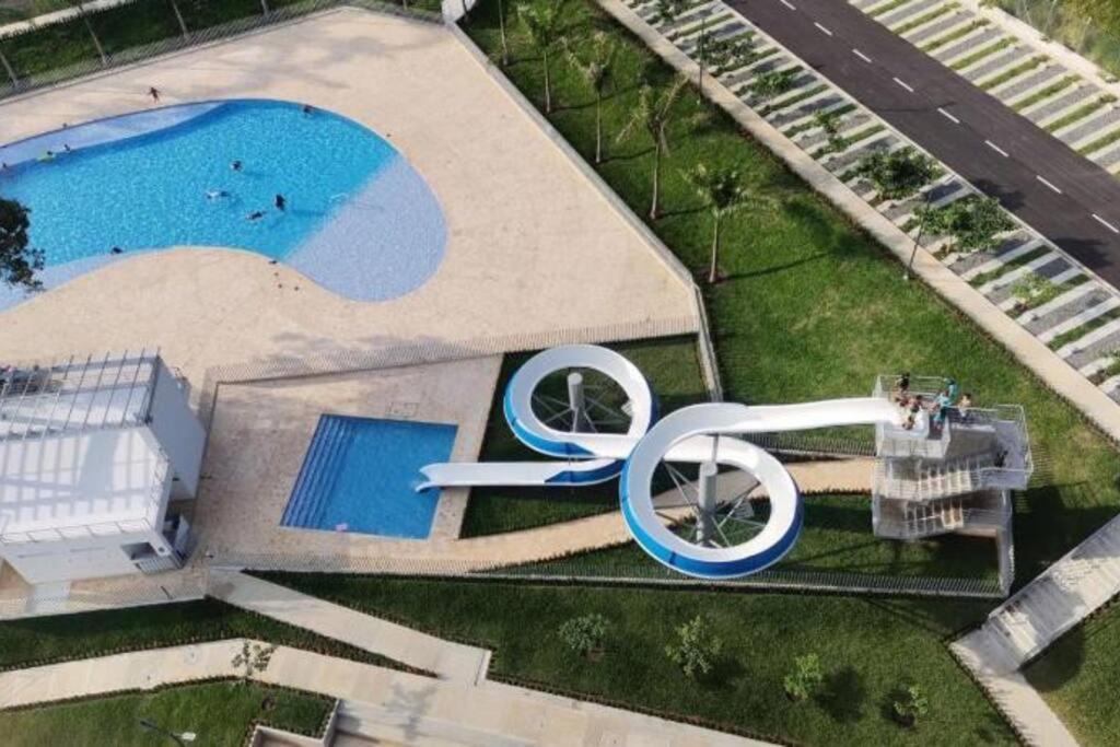 Apartasol con jacuzzi SantaFe