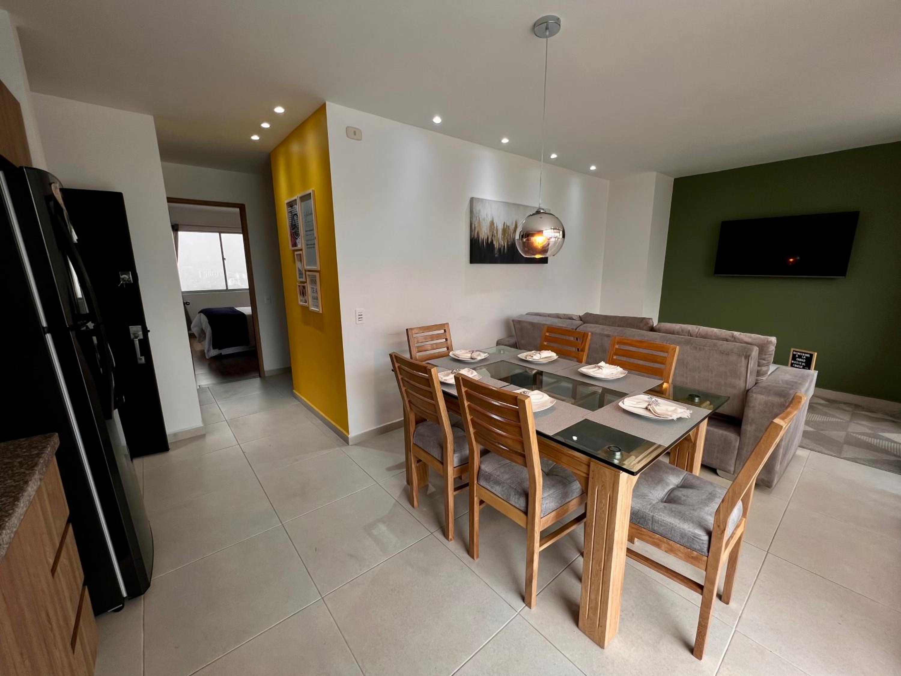 601S Penthouse moderno con Parqueo Incluido