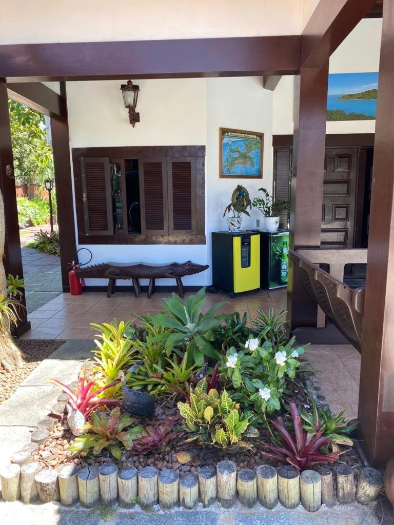 Casa 10 suítes, até 64 pessoas, Praia Ferradura