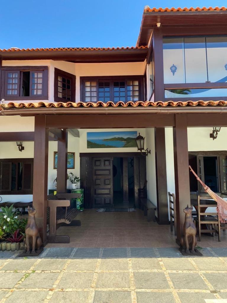 Casa 10 suítes, até 64 pessoas, Praia Ferradura