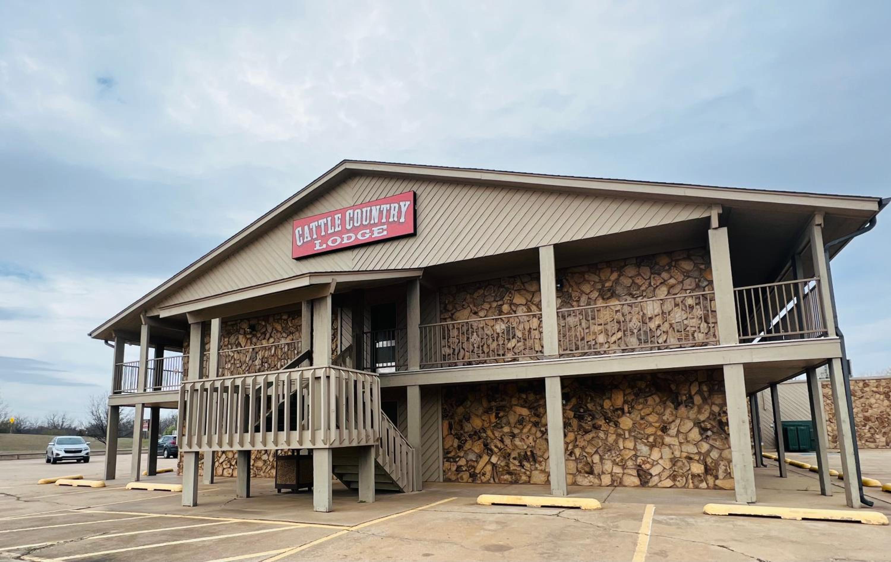 Cattle country lodge