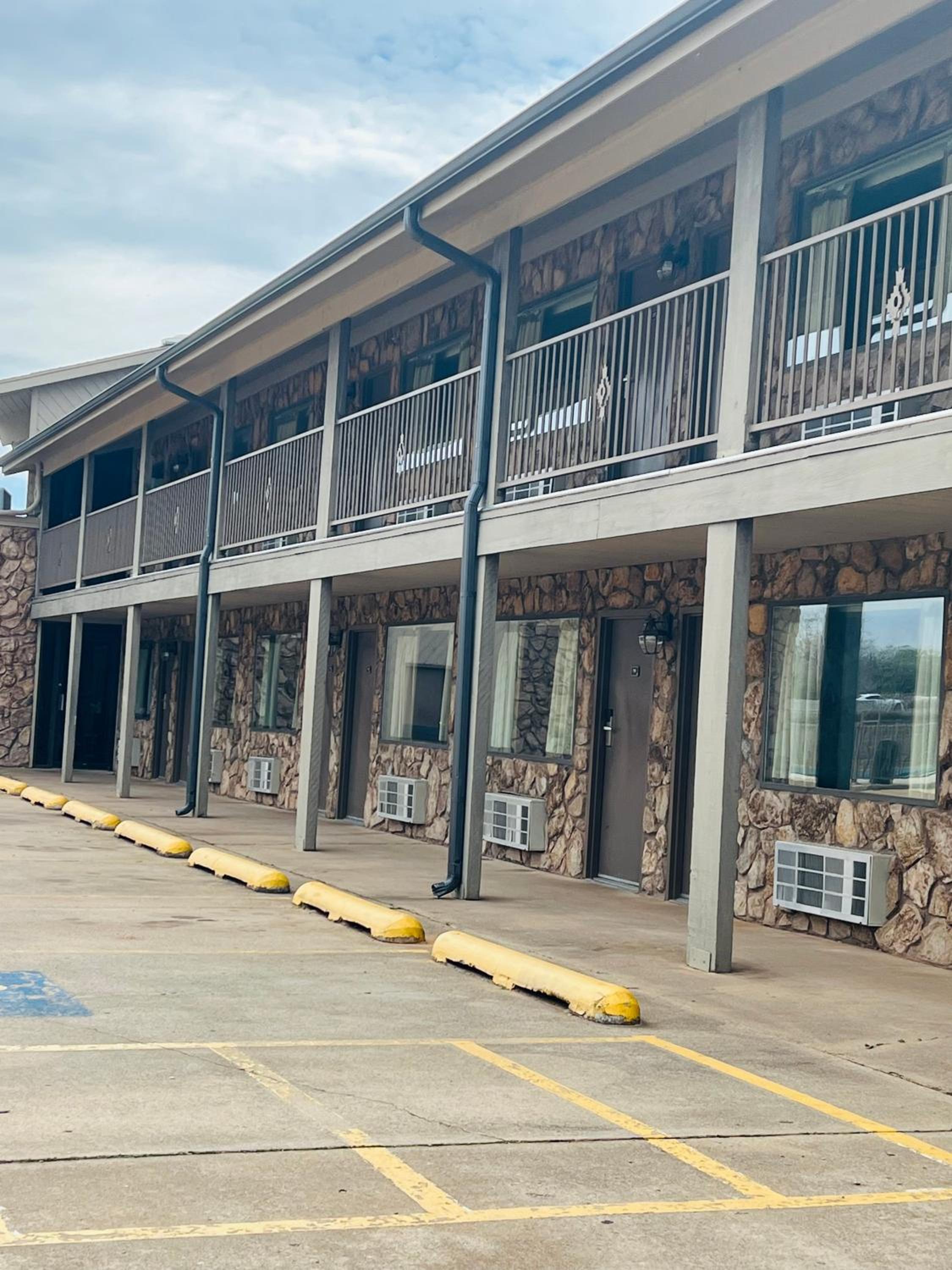 Cattle country lodge
