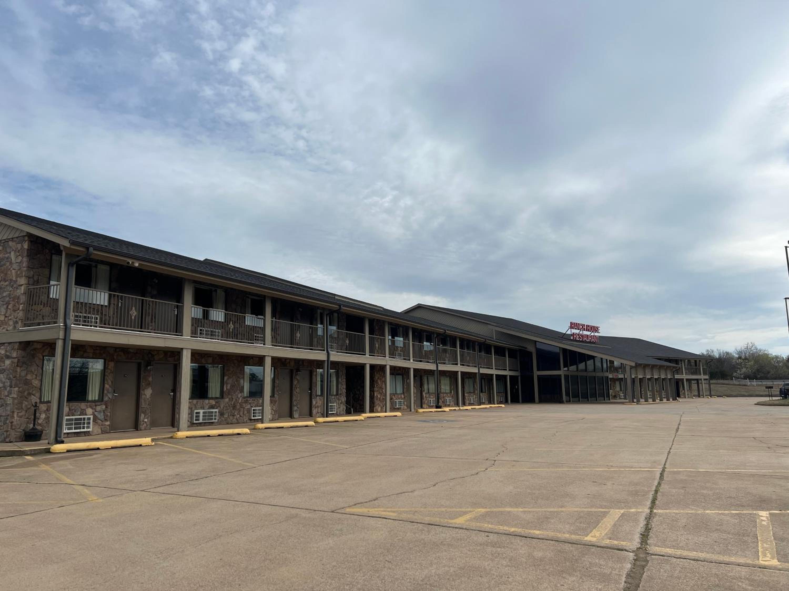 Cattle country lodge