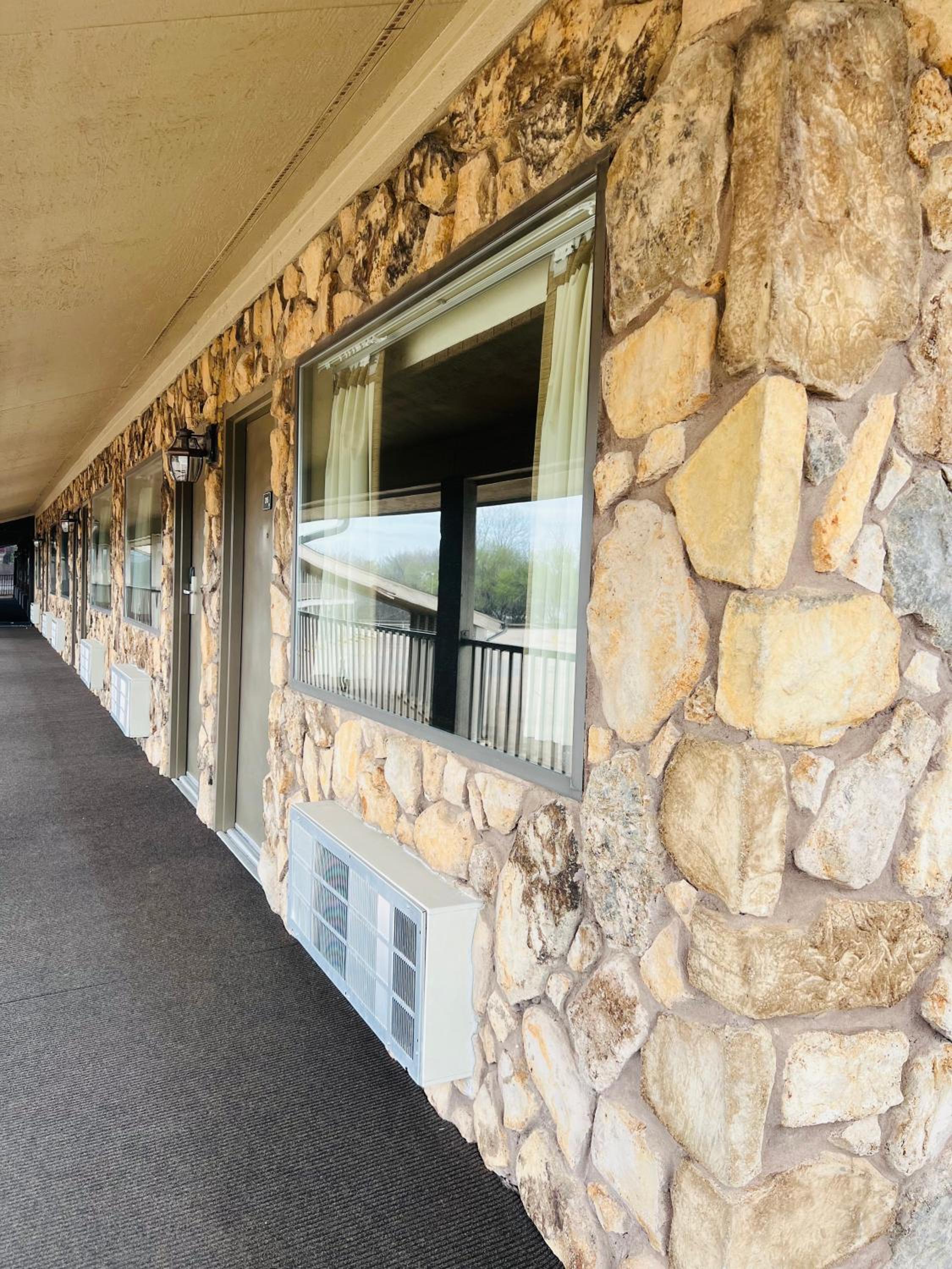 Cattle country lodge