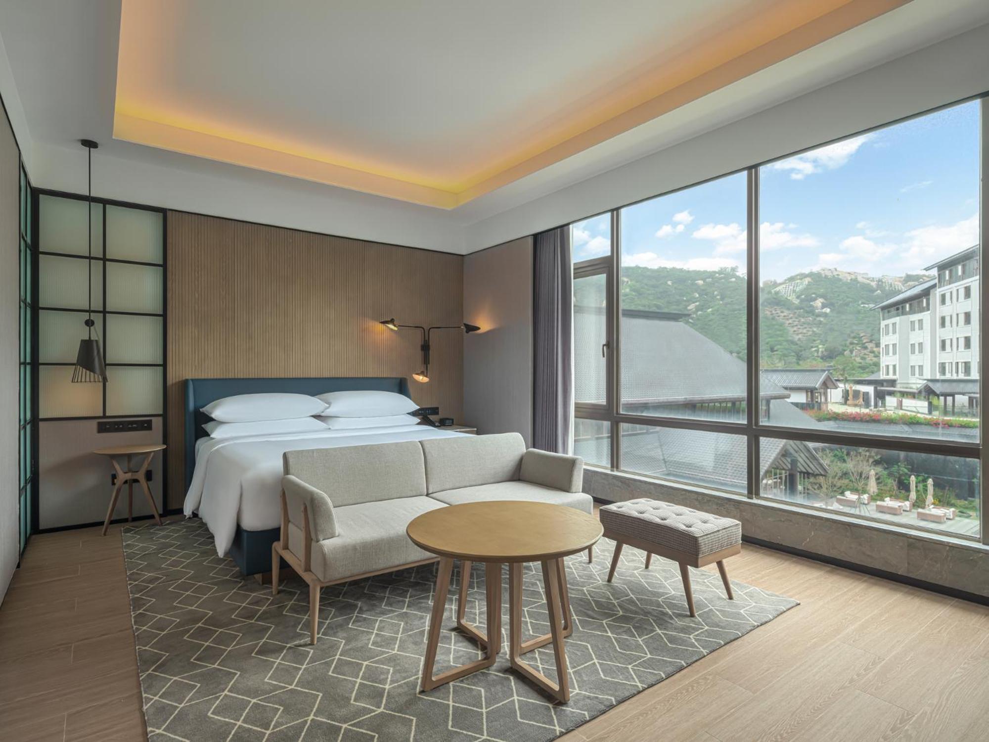 Sheraton Maoming Hot Spring Resort view 4