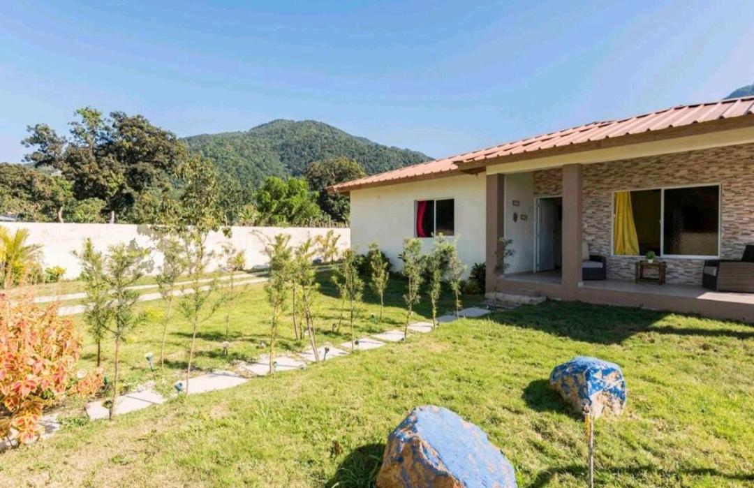 Sunflower village villa girasoles