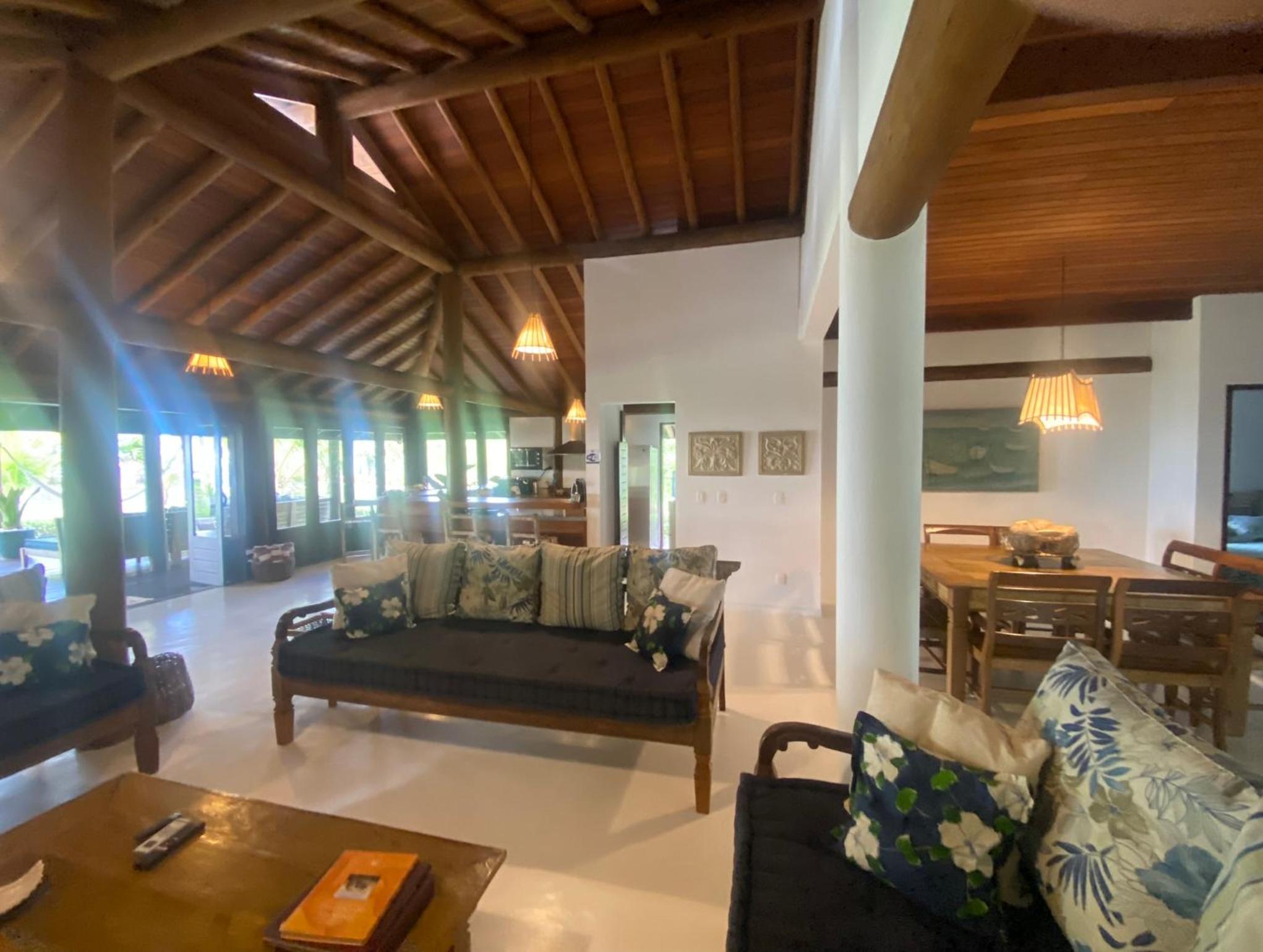 Casa Jasmim Villa Oberoi pé na areia alto luxo