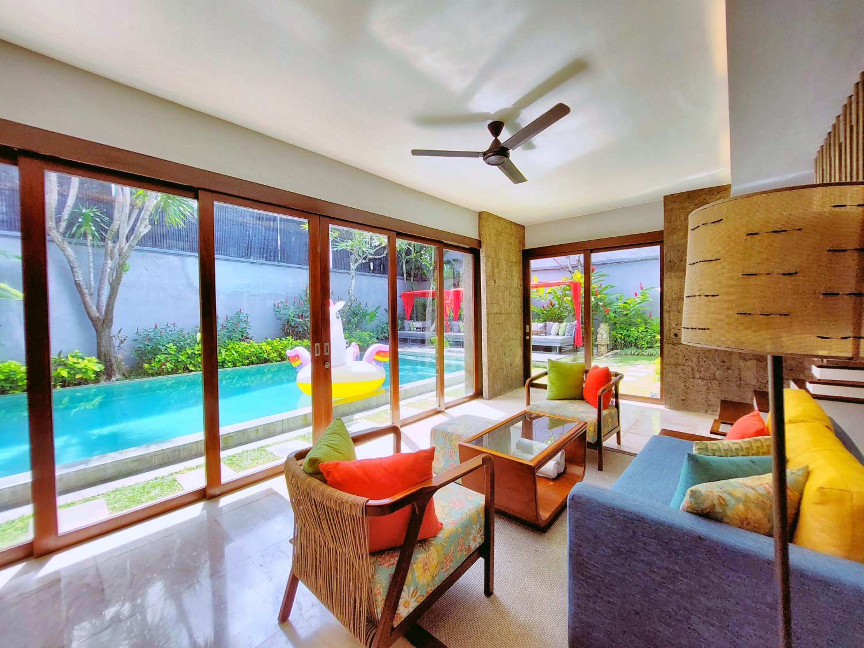 Seminyak Icon - by Karaniya Experience - CHSE certified