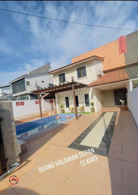 Whena Villa Homestay