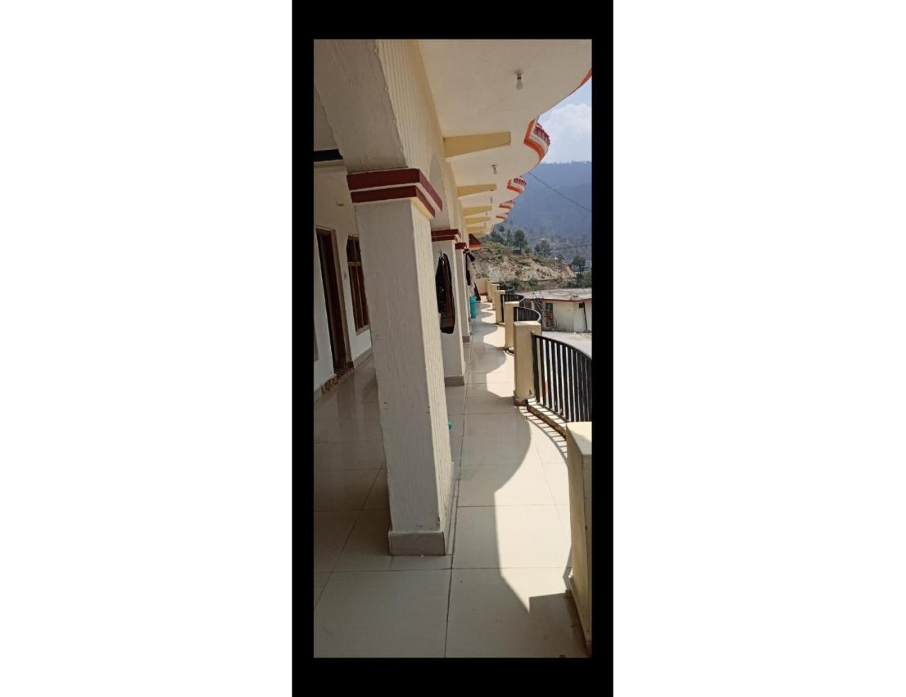 Photo 13