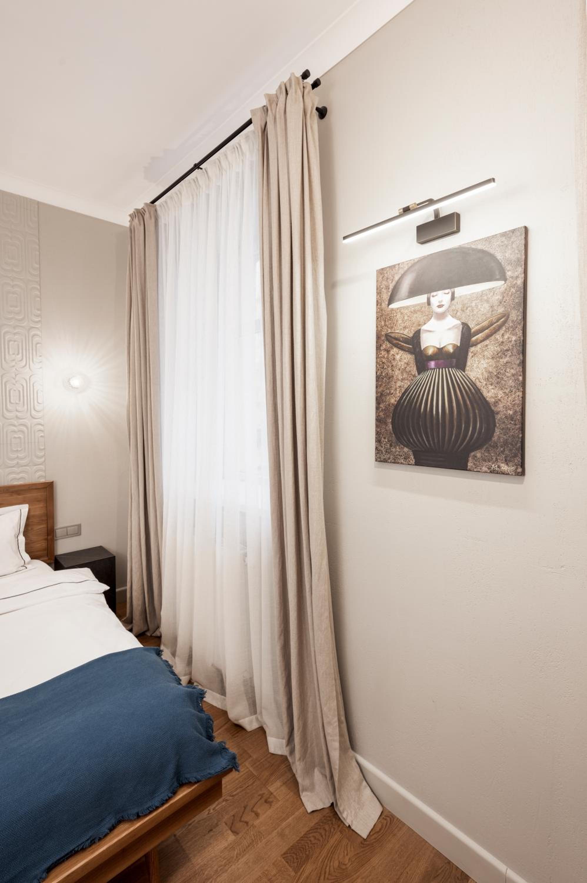 Kaunas Town Hall Apartment 5 by URBAN RENT