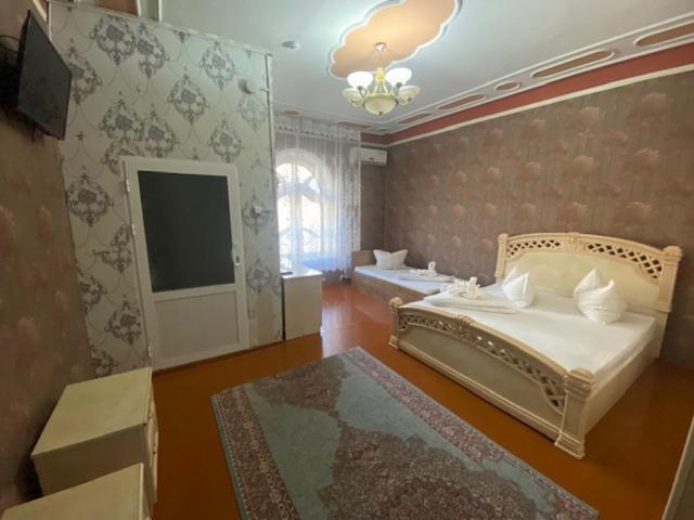 MIR HOSTEL