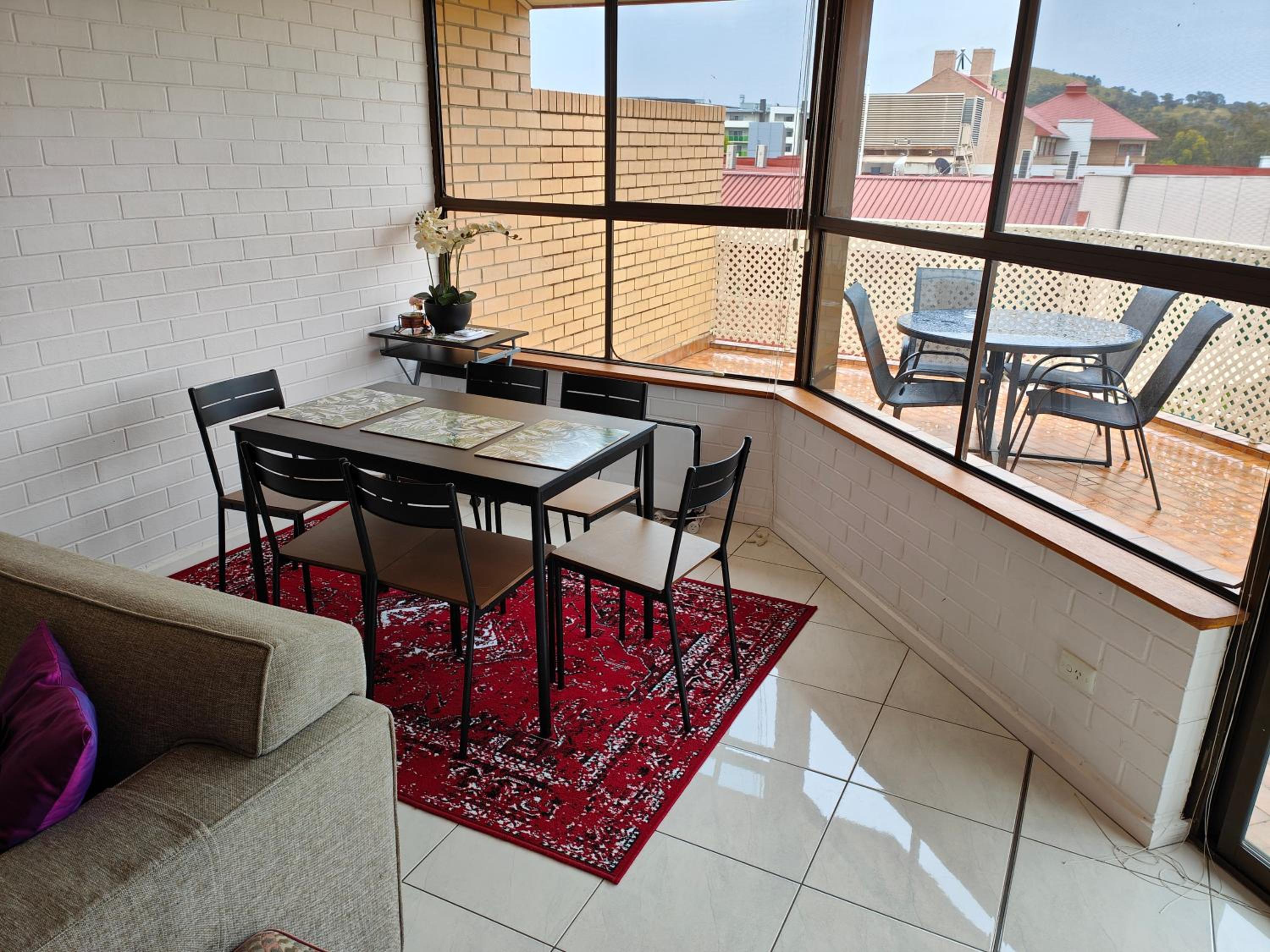 Tuggeranong Short Stay #07 - Sleeps 6