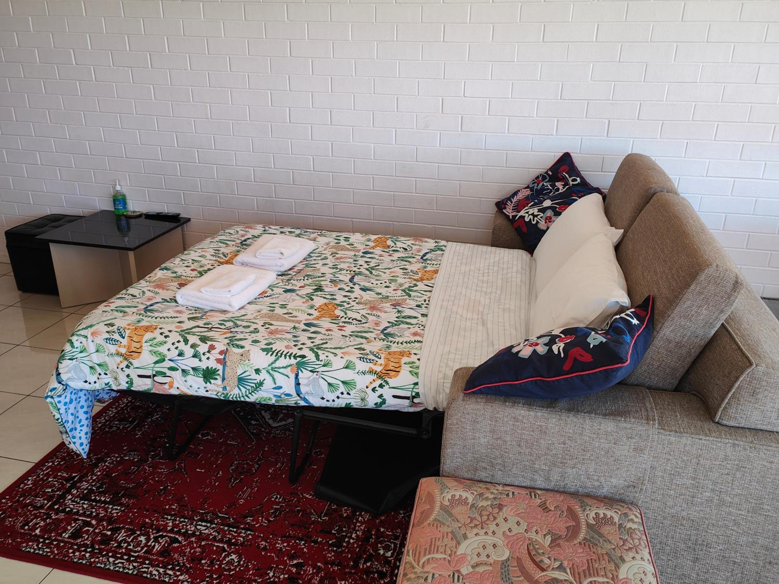 Tuggeranong Short Stay #07 - Sleeps 6