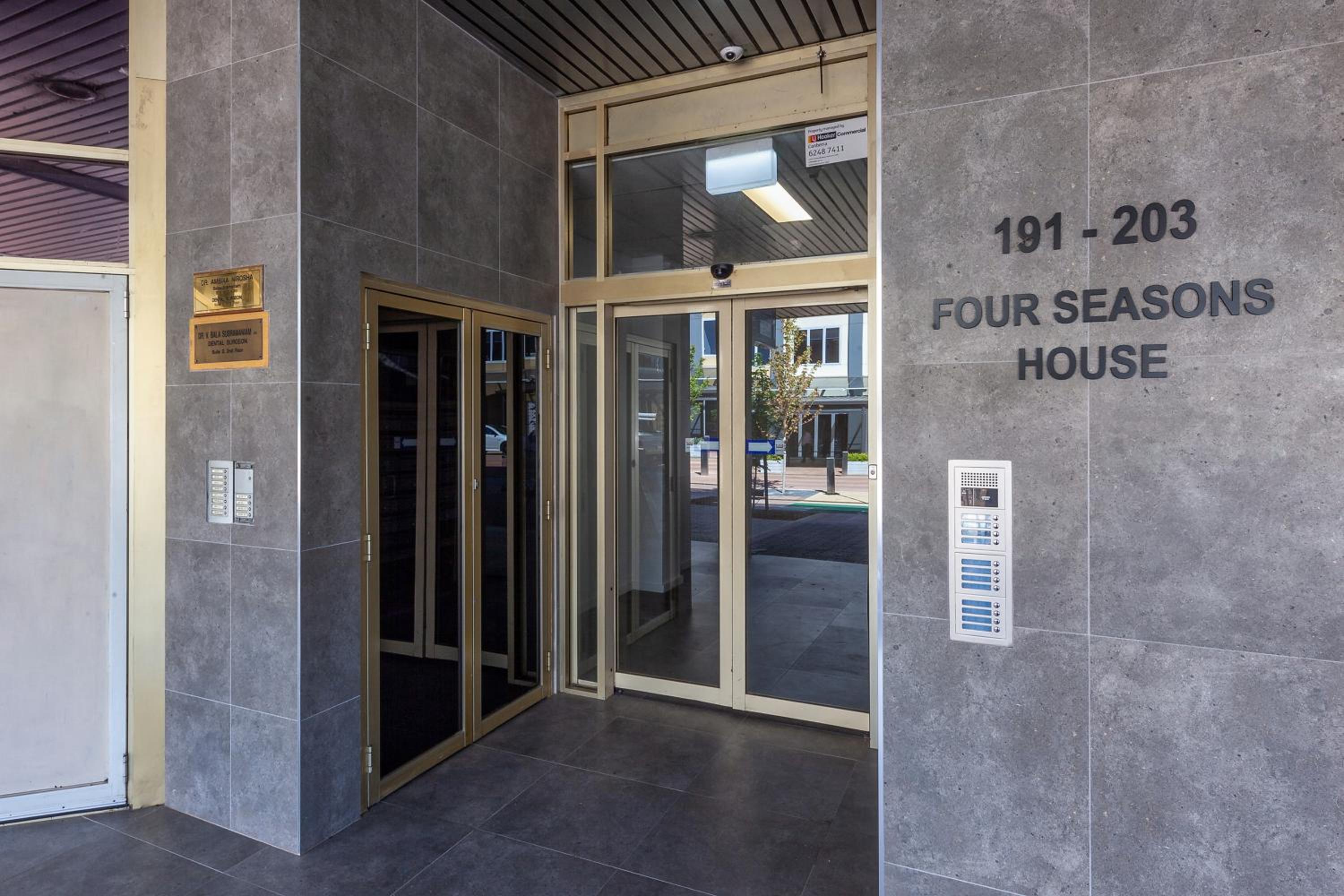 Tuggeranong Short Stay #07 - Sleeps 6