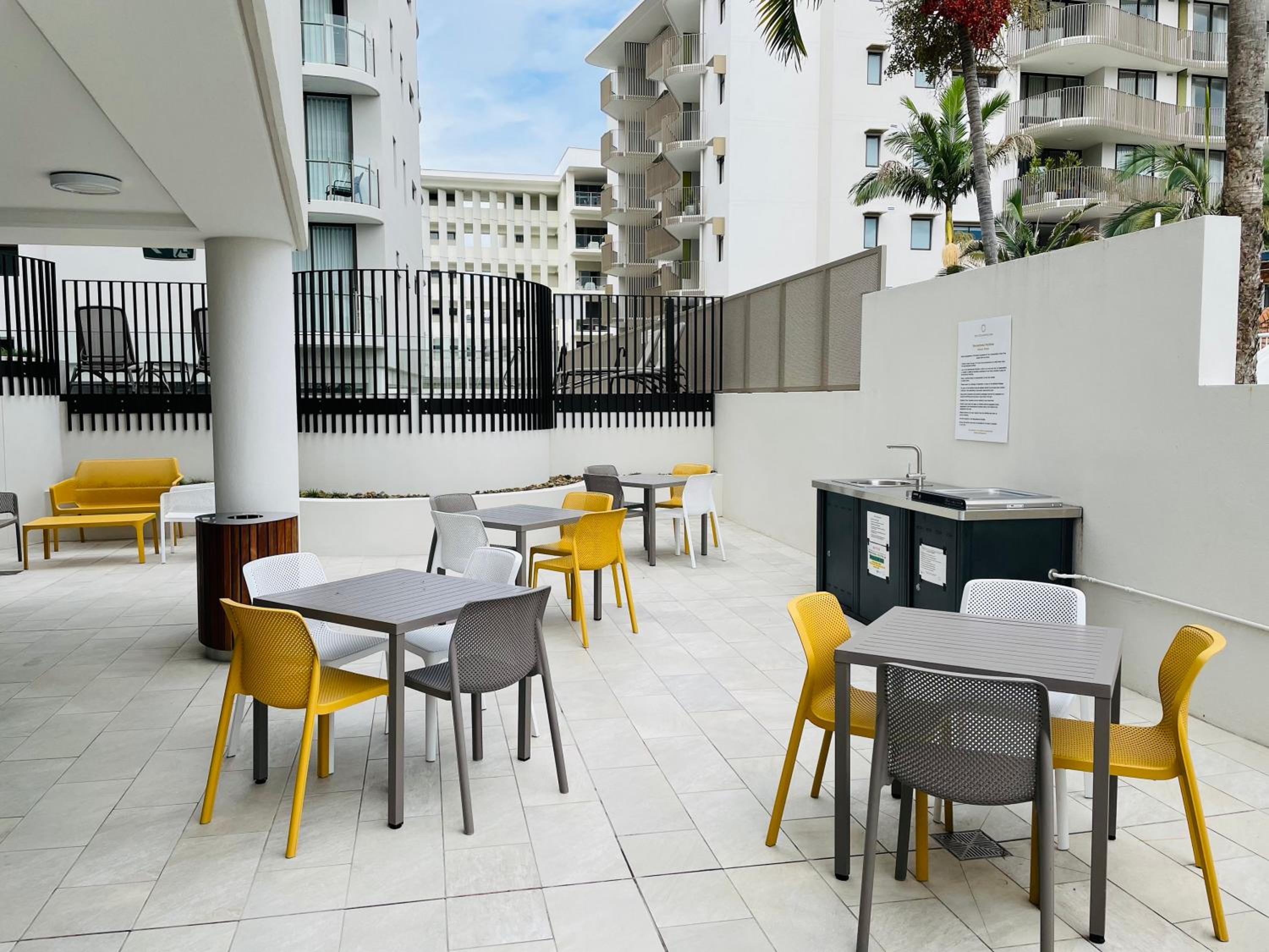 THE COSMOPOLITAN COTTON TREE UNIT 20805 RIVERVIEWS
