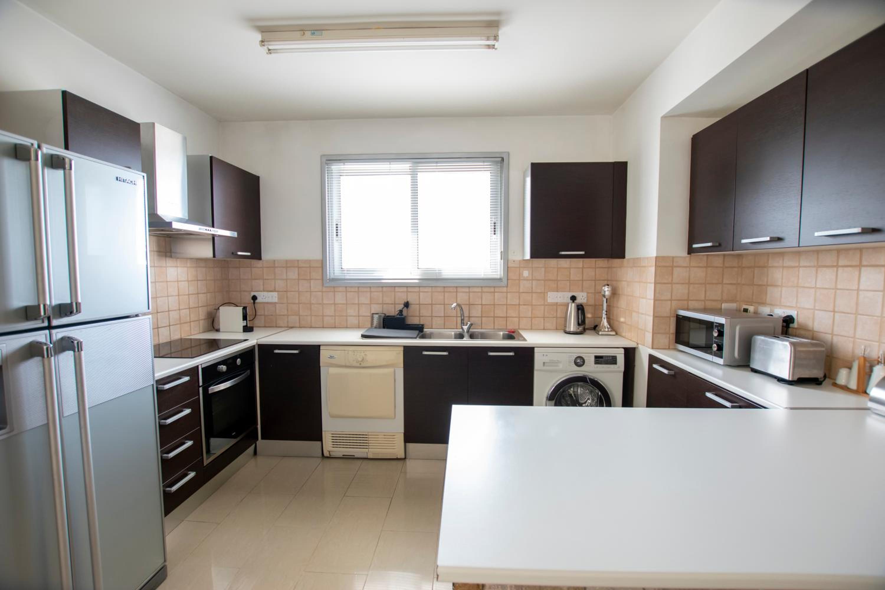 Glabur Stays - The Executive 2 BDR - Nicosia City, Free Parking & Wifi, Welcomes You!!!