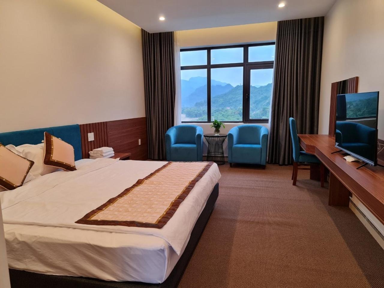 A Sim ba be lake hotel