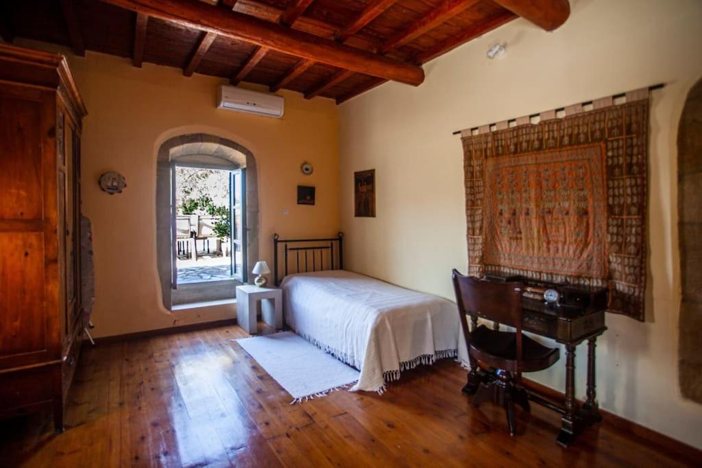 Villa Polirinia photo 2