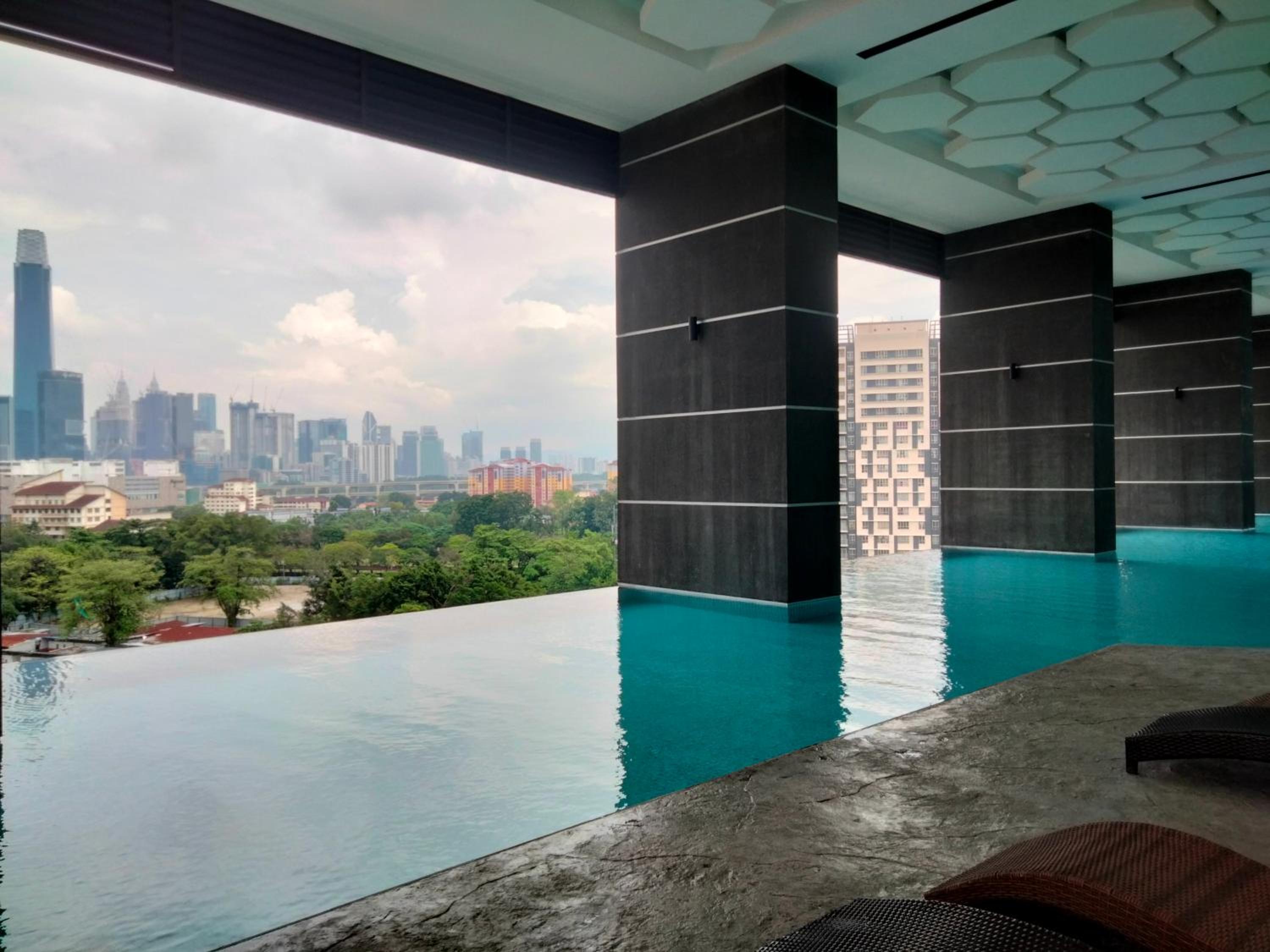 Lav Un Service Suite KL by HomeBrickz