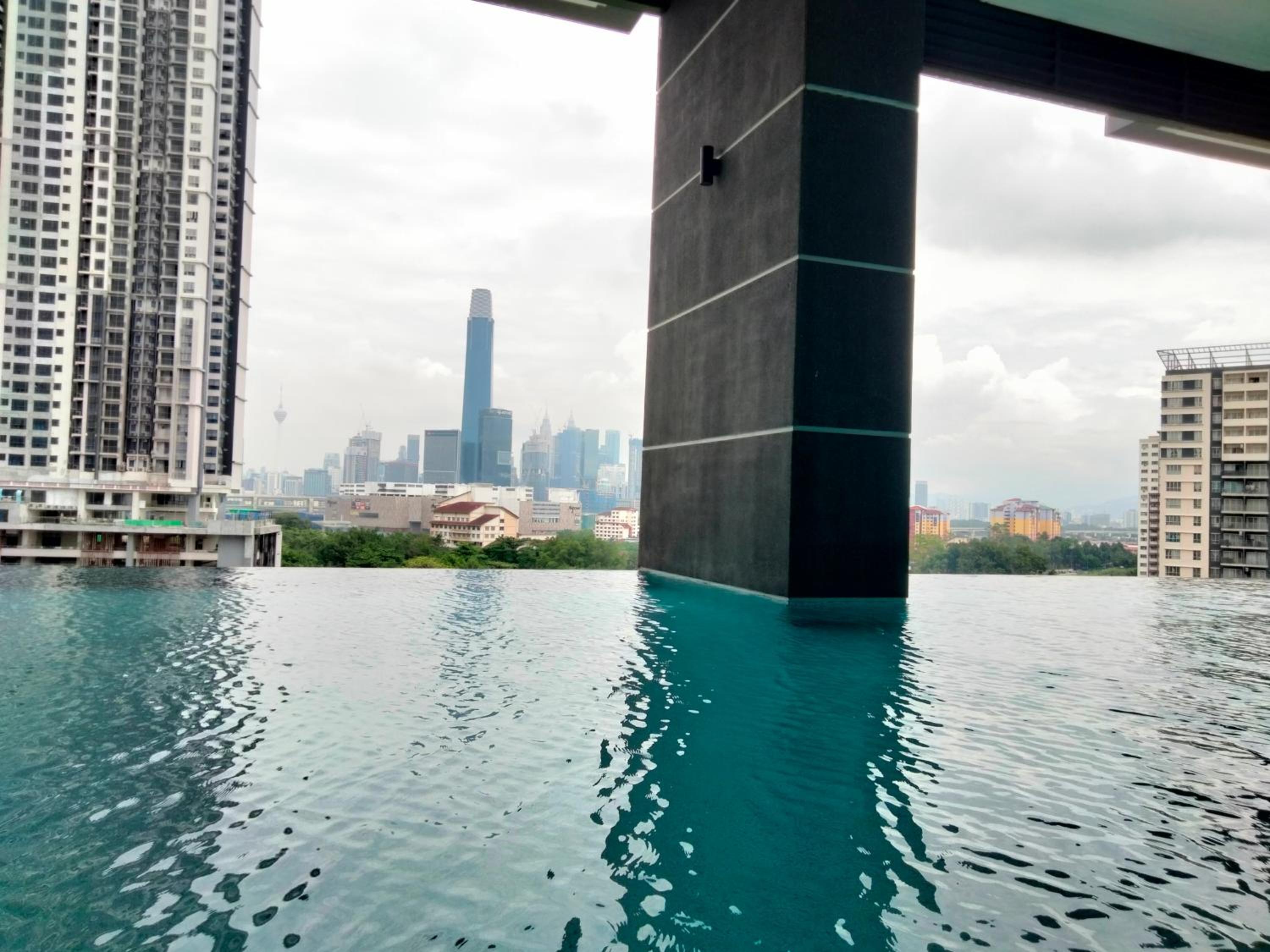 Lav Un Service Suite KL by HomeBrickz