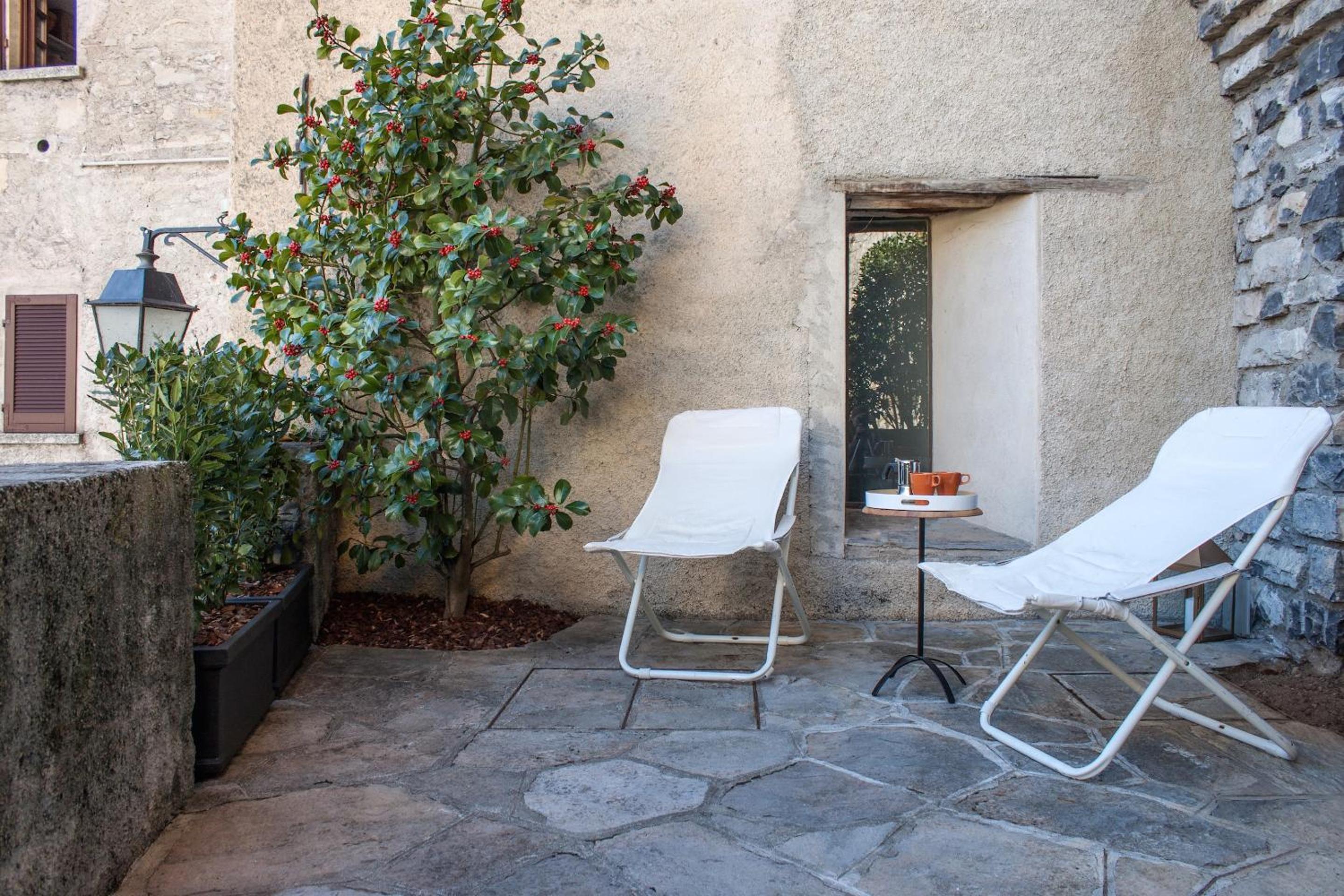 Paradise Suites At The Pier Of Brienno - The House Of Travelers photo 2