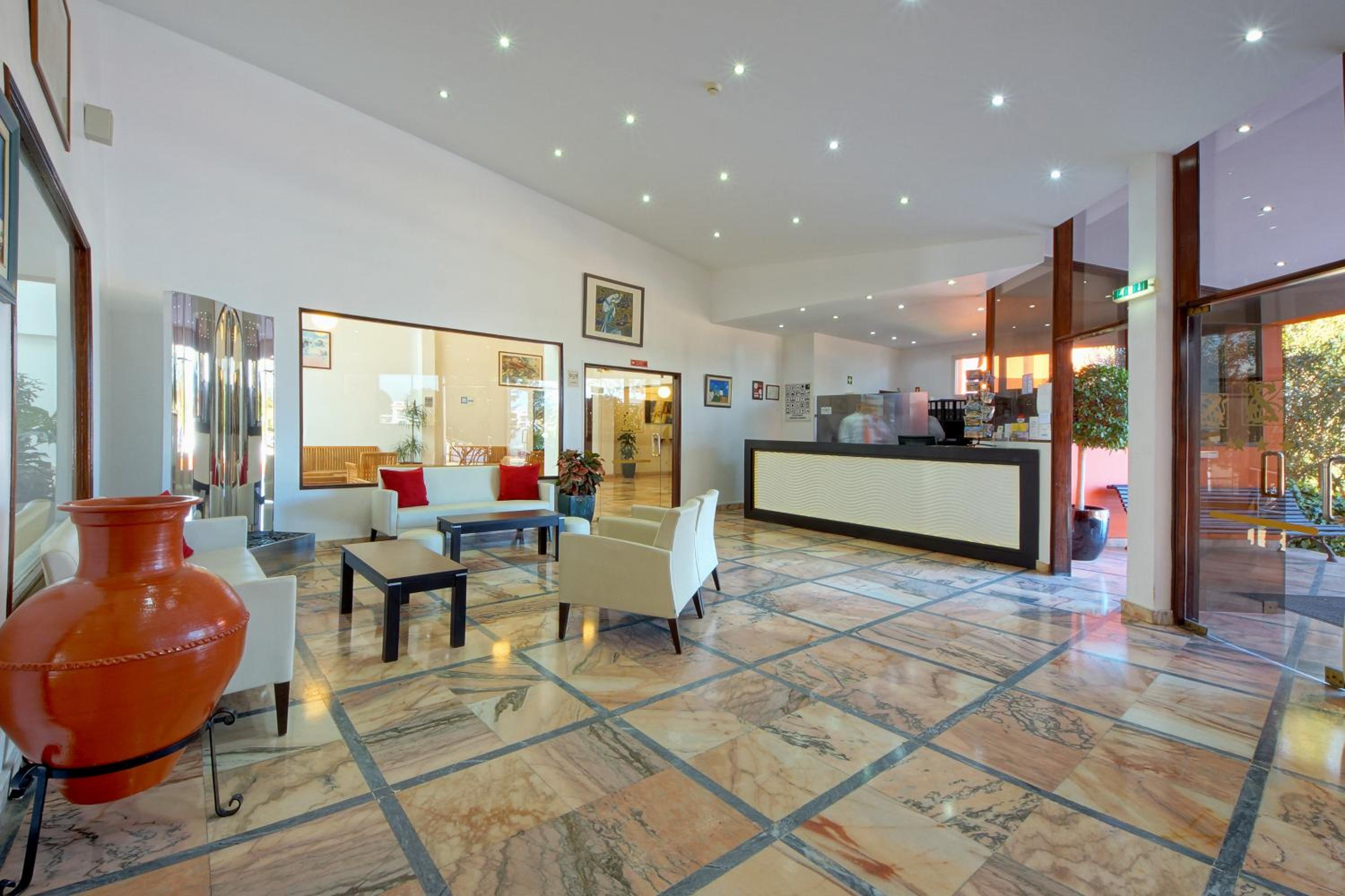 Quarteira Vacations - Zodiaco - Property Image 2