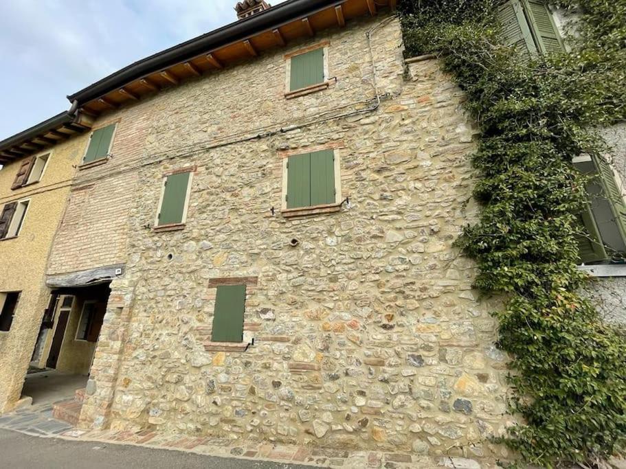 Alloggio con camino nel borgo del castello view 4