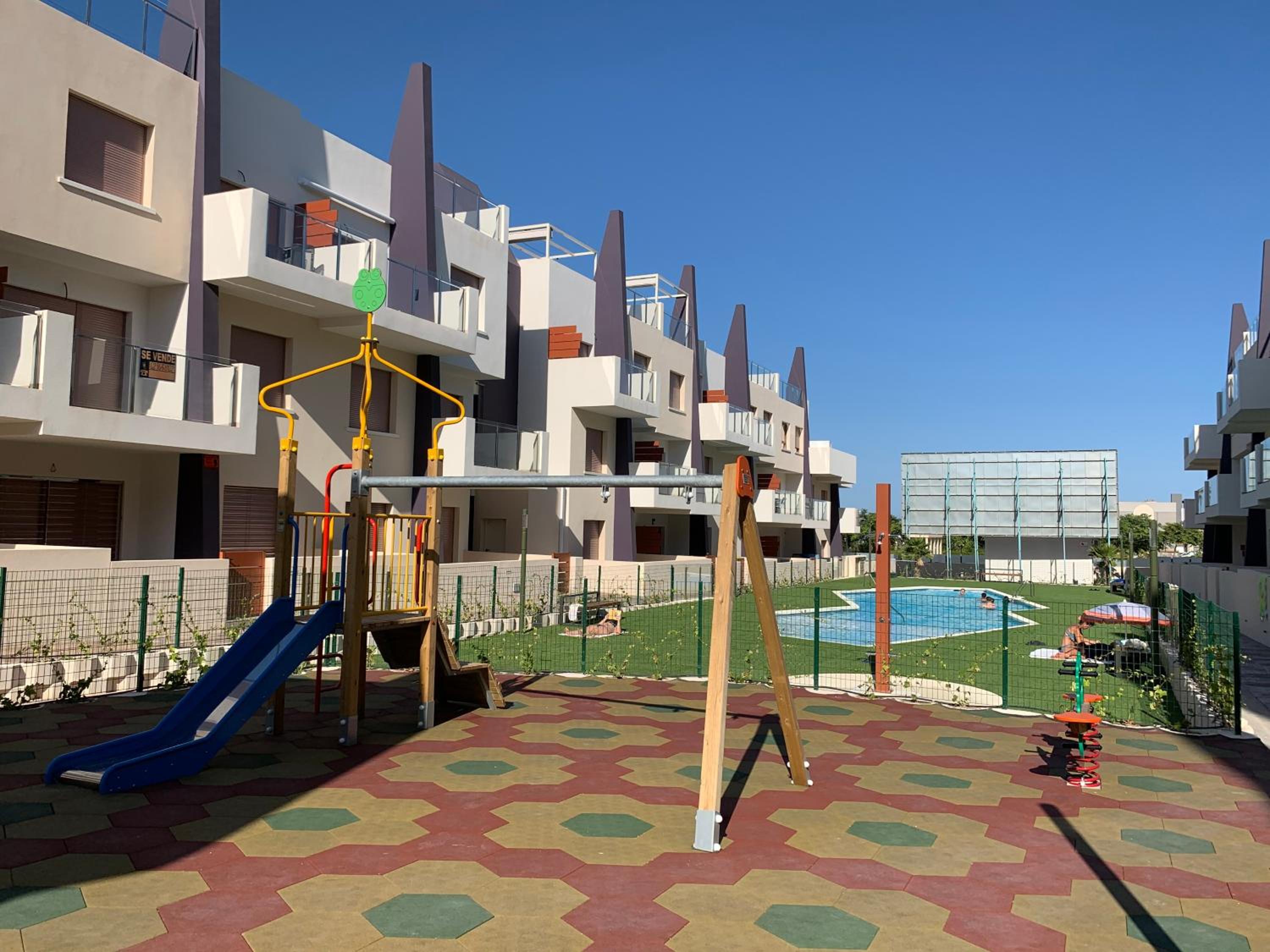 Bianca Beach 222 - Mil Palmeras, vista piscina y mar view 5