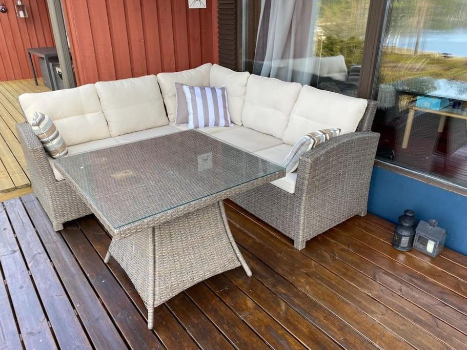 Peaceful holiday apartment with stunning lake view