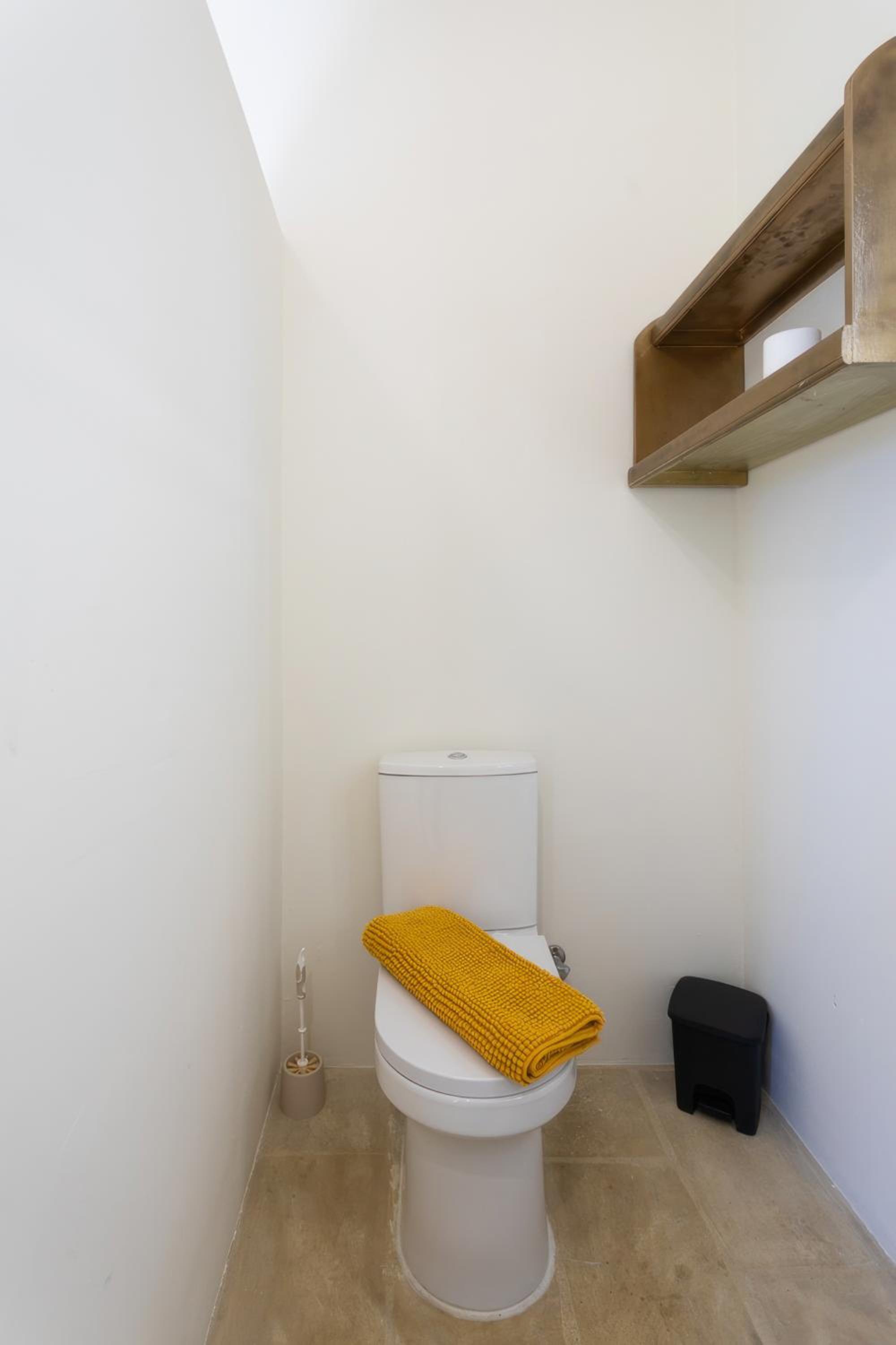 Photo 48