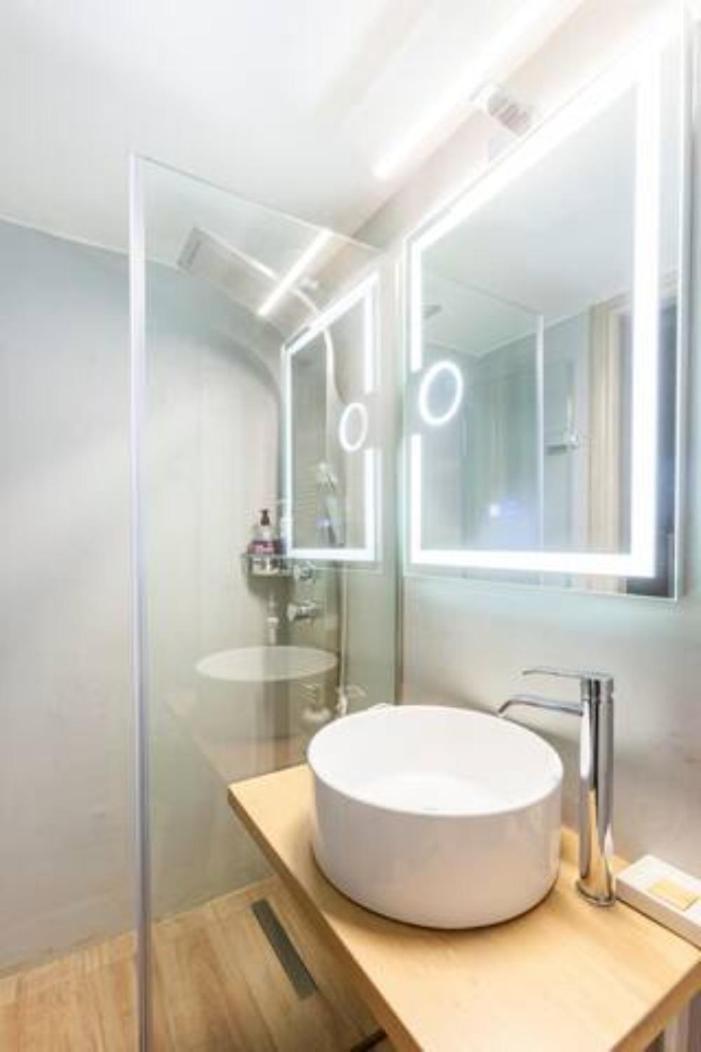 ANASTASIA LUXURY SUITES photo 4