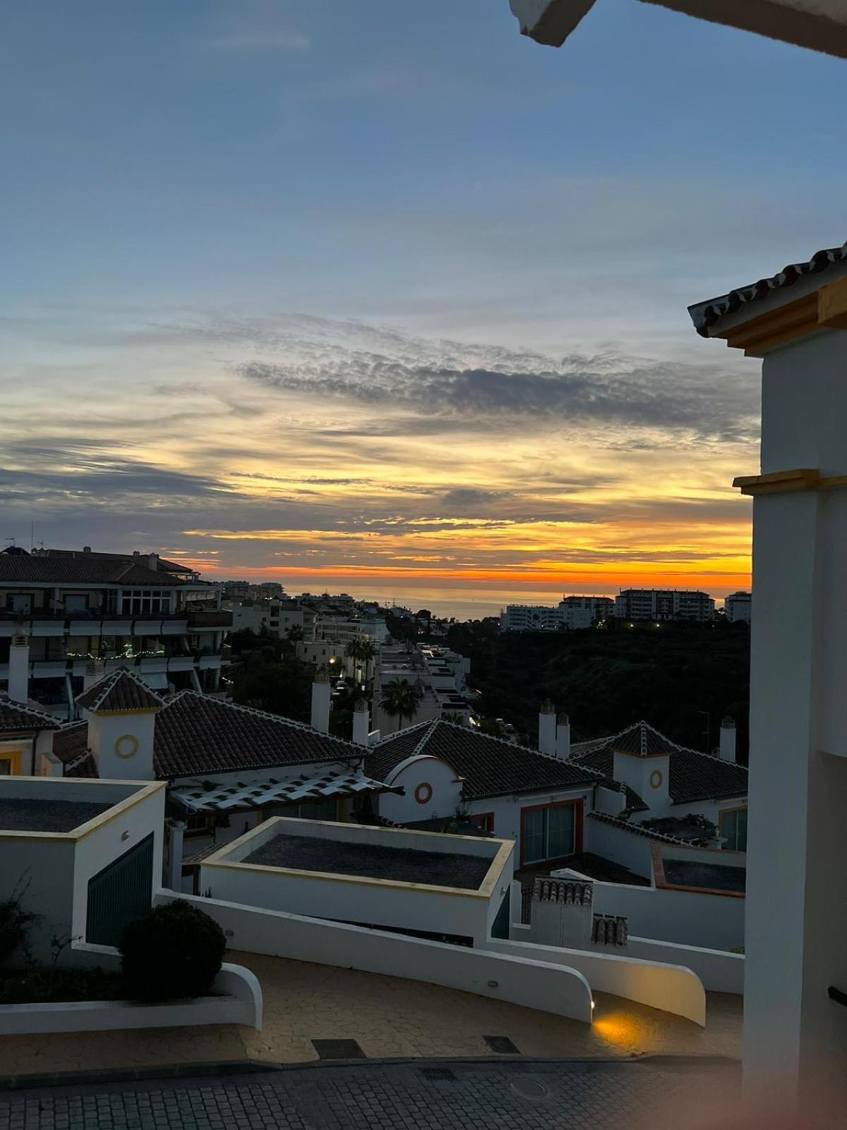 92-Apartment With Fantastic Views, Miraflores, Mijas